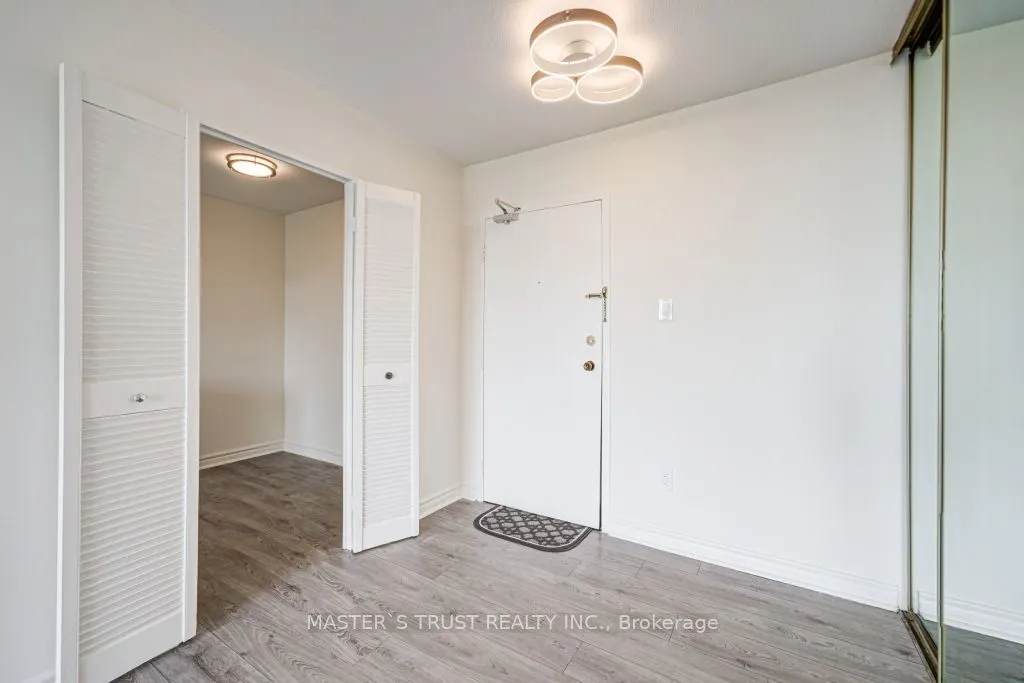 260 Seneca Hill Drive, #1110