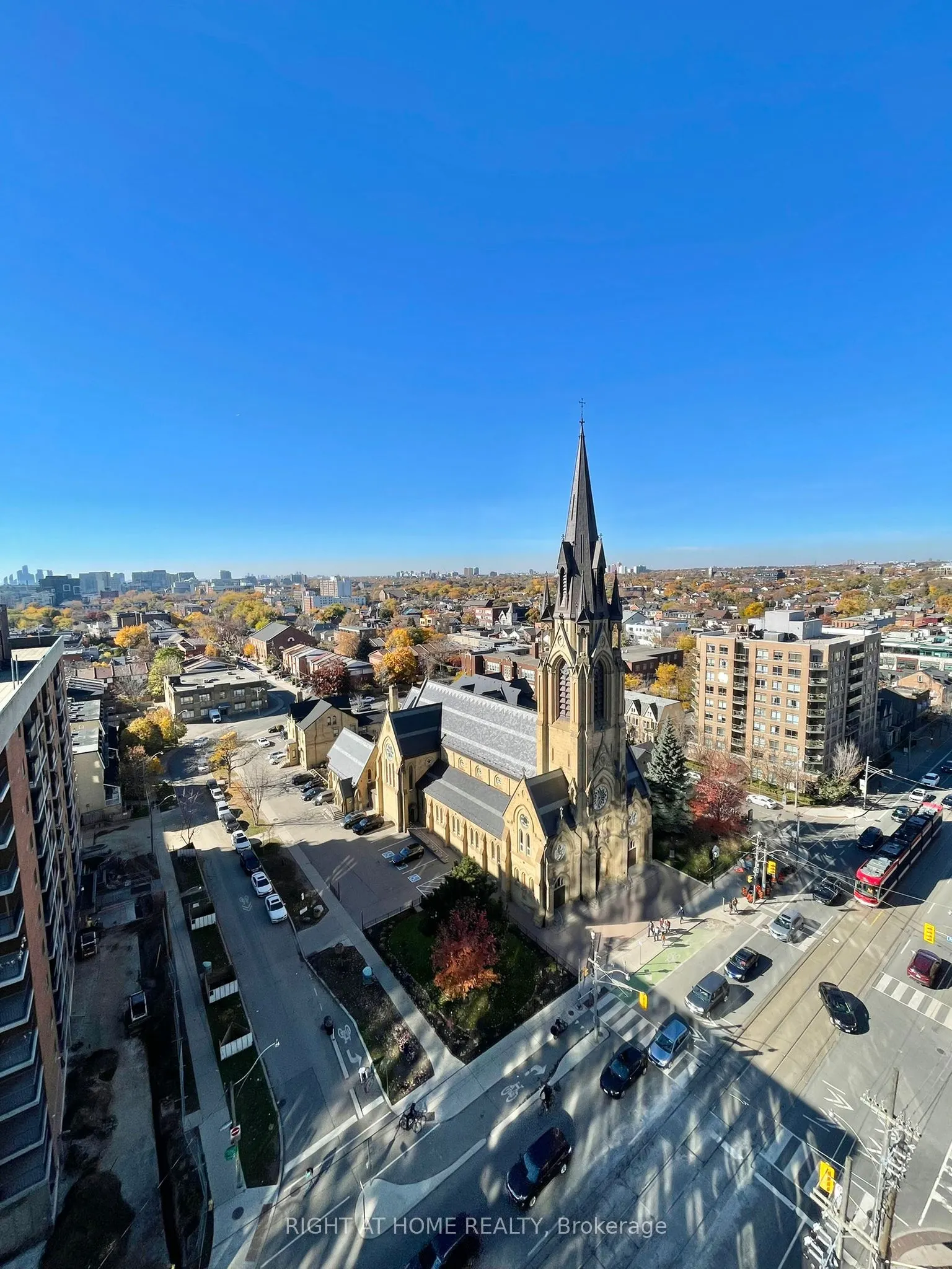 111 Bathurst Street, #1205