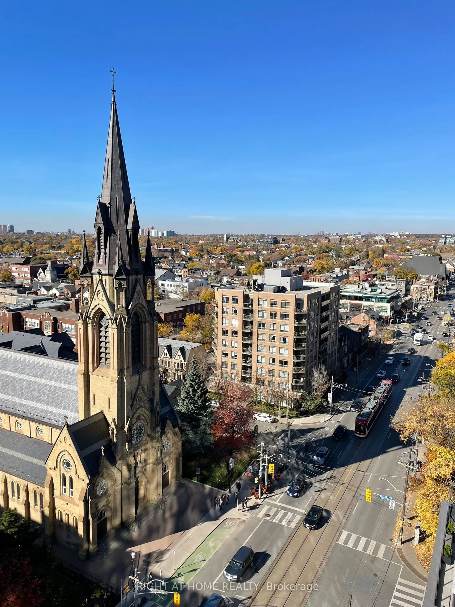 111 Bathurst Street, #1205