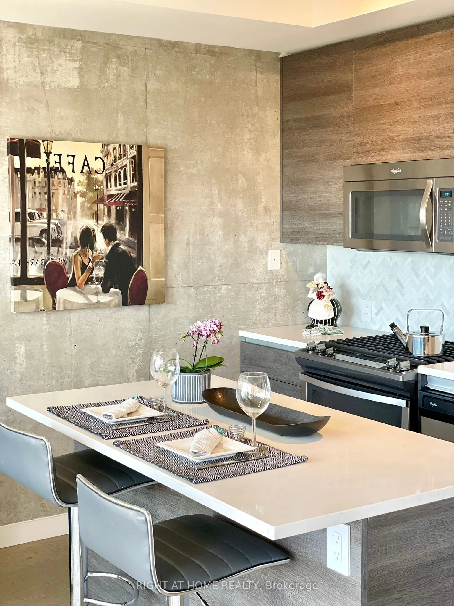 111 Bathurst Street, #1205