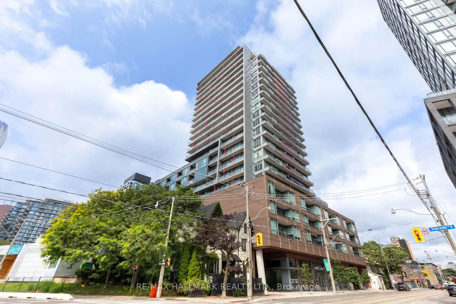 120 Parliament Street, #816