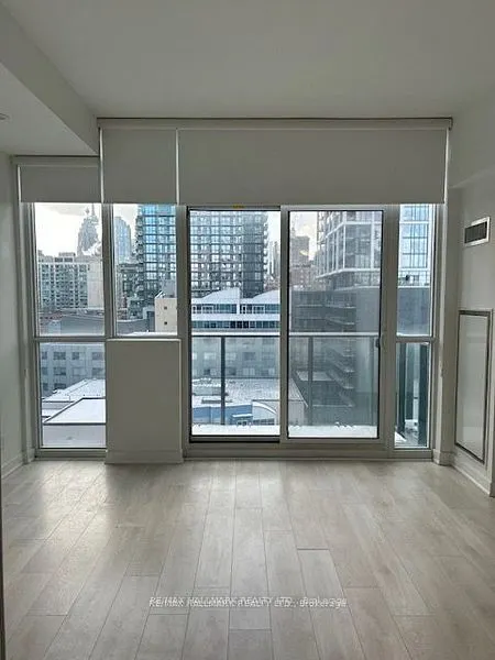 120 Parliament Street, #816