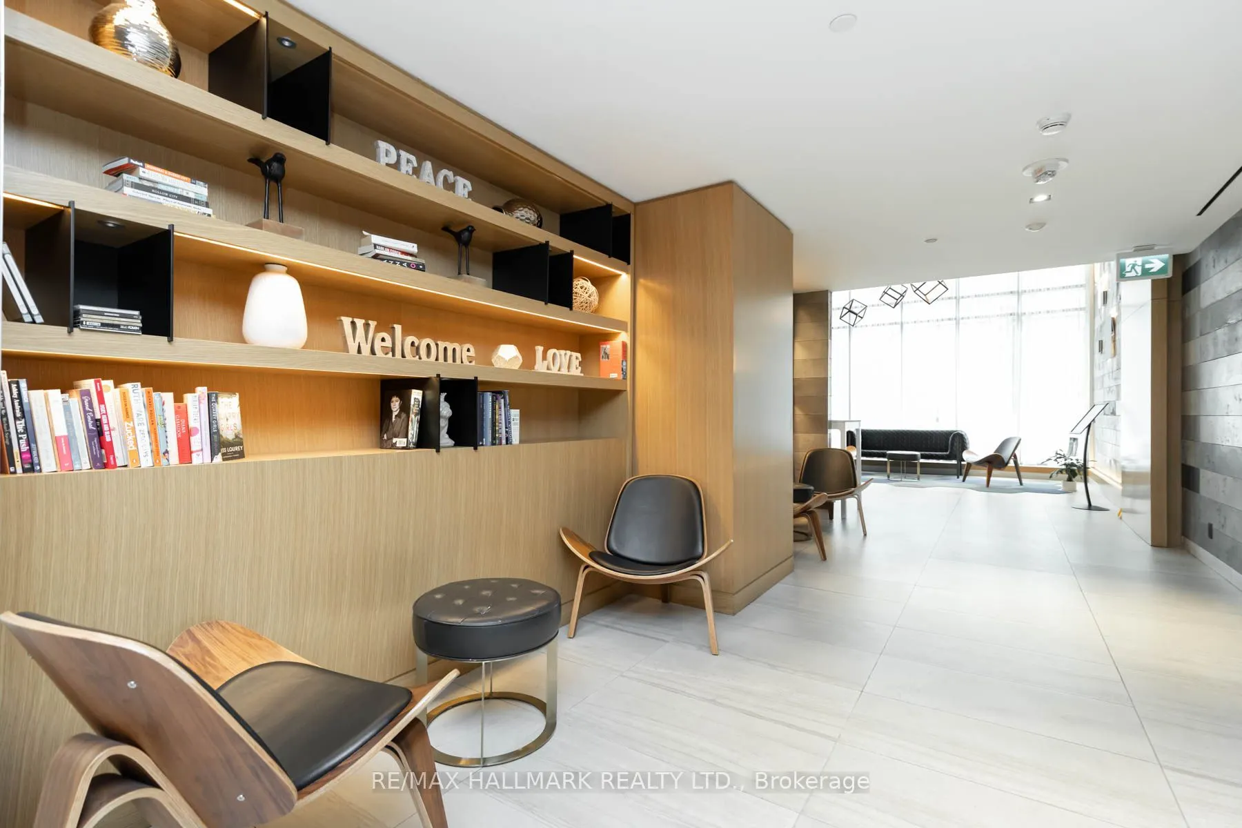 120 Parliament Street, #816