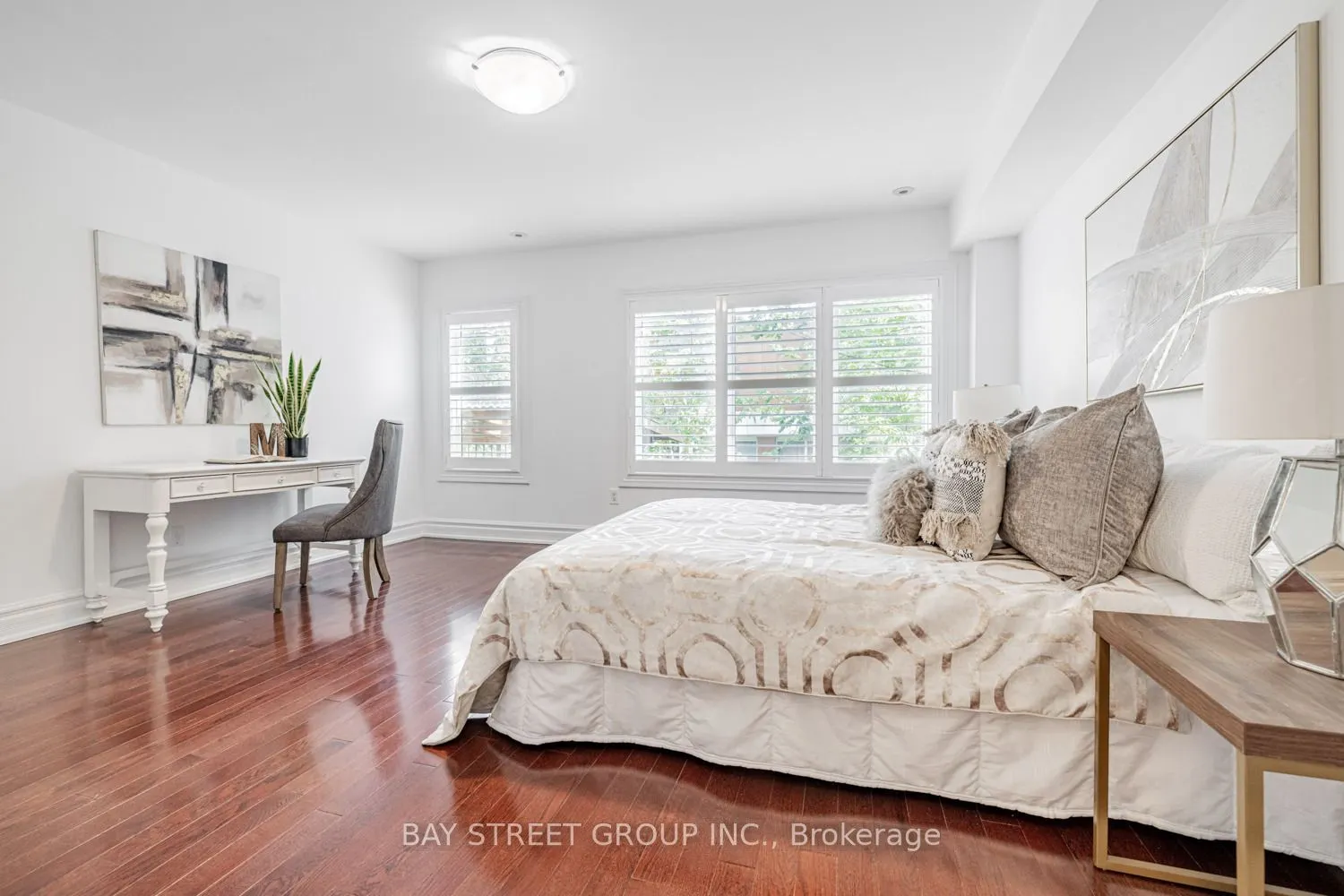 35 William Poole Way, #12