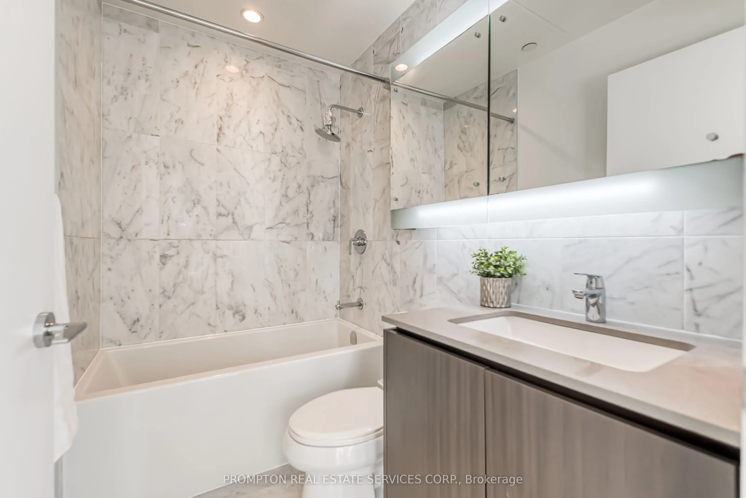 70 Queens Wharf Road, #1002