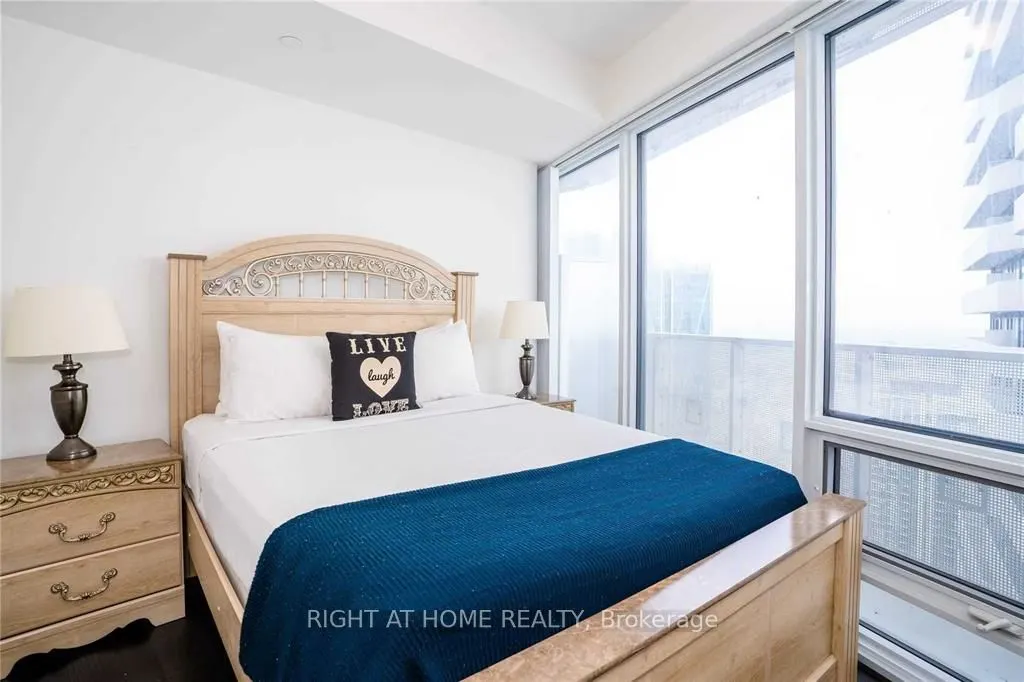 100 Harbour Street, #6407