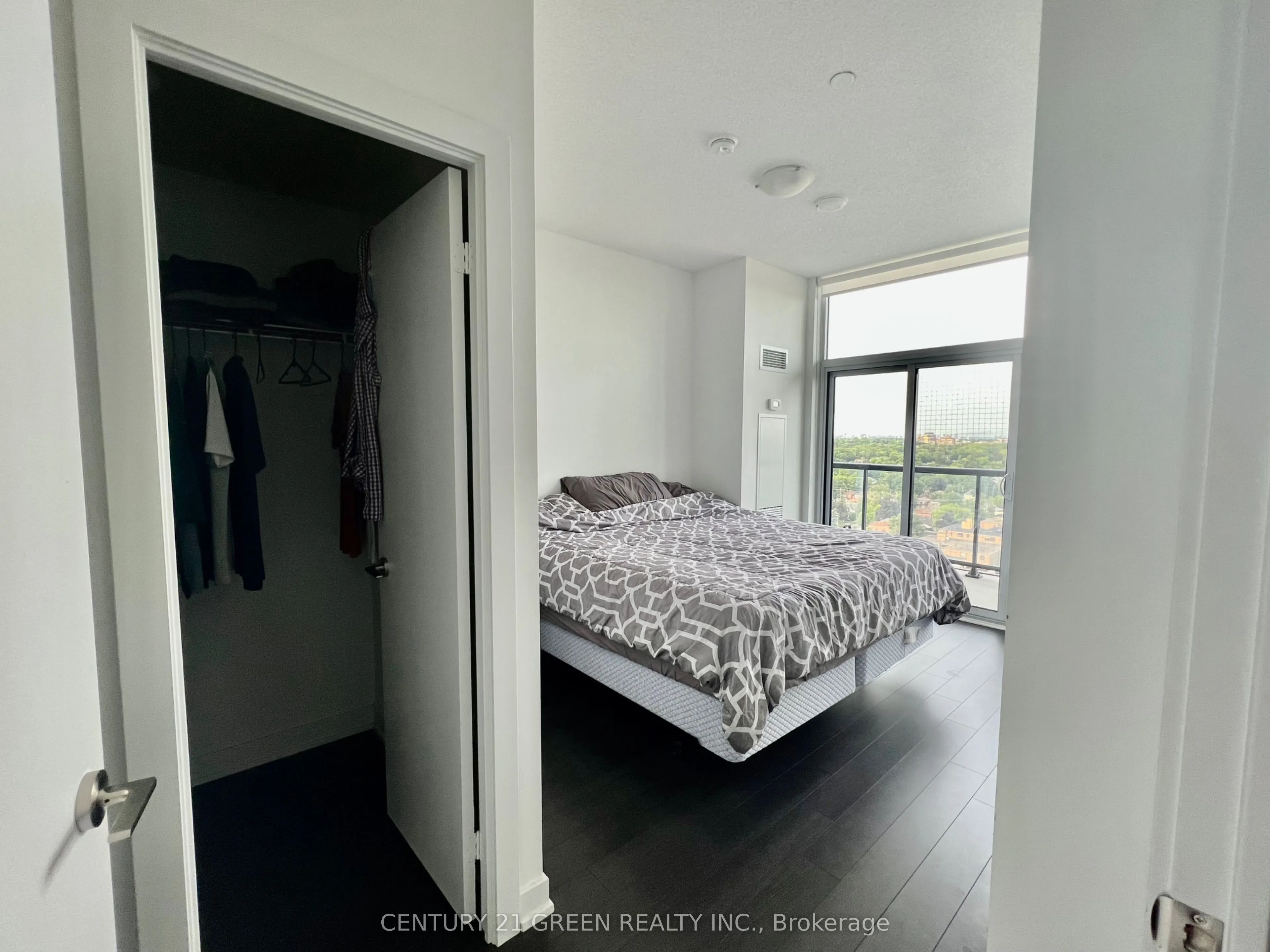 1603 Eglinton Avenue W, #1601