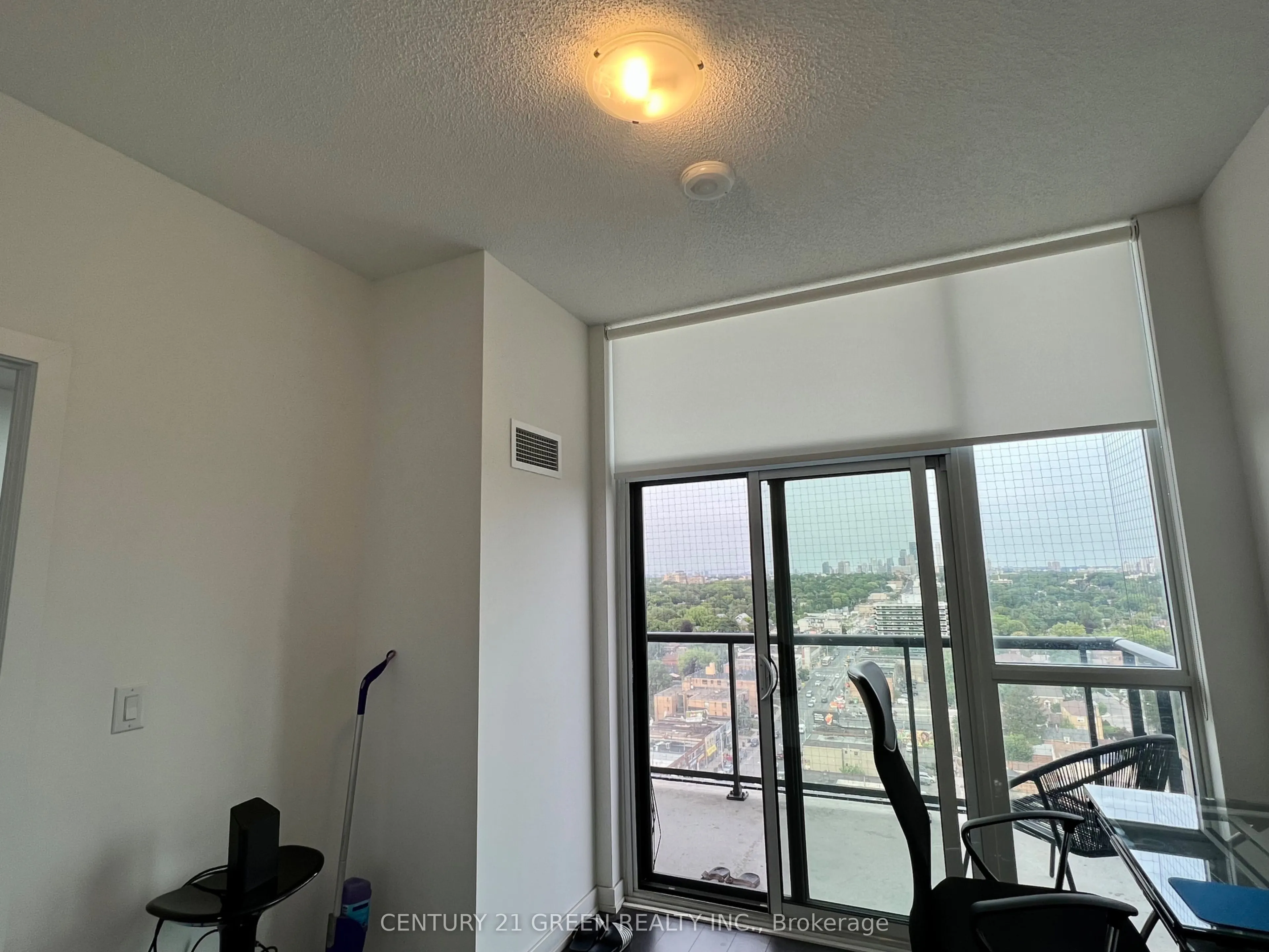 1603 Eglinton Avenue W, #1601