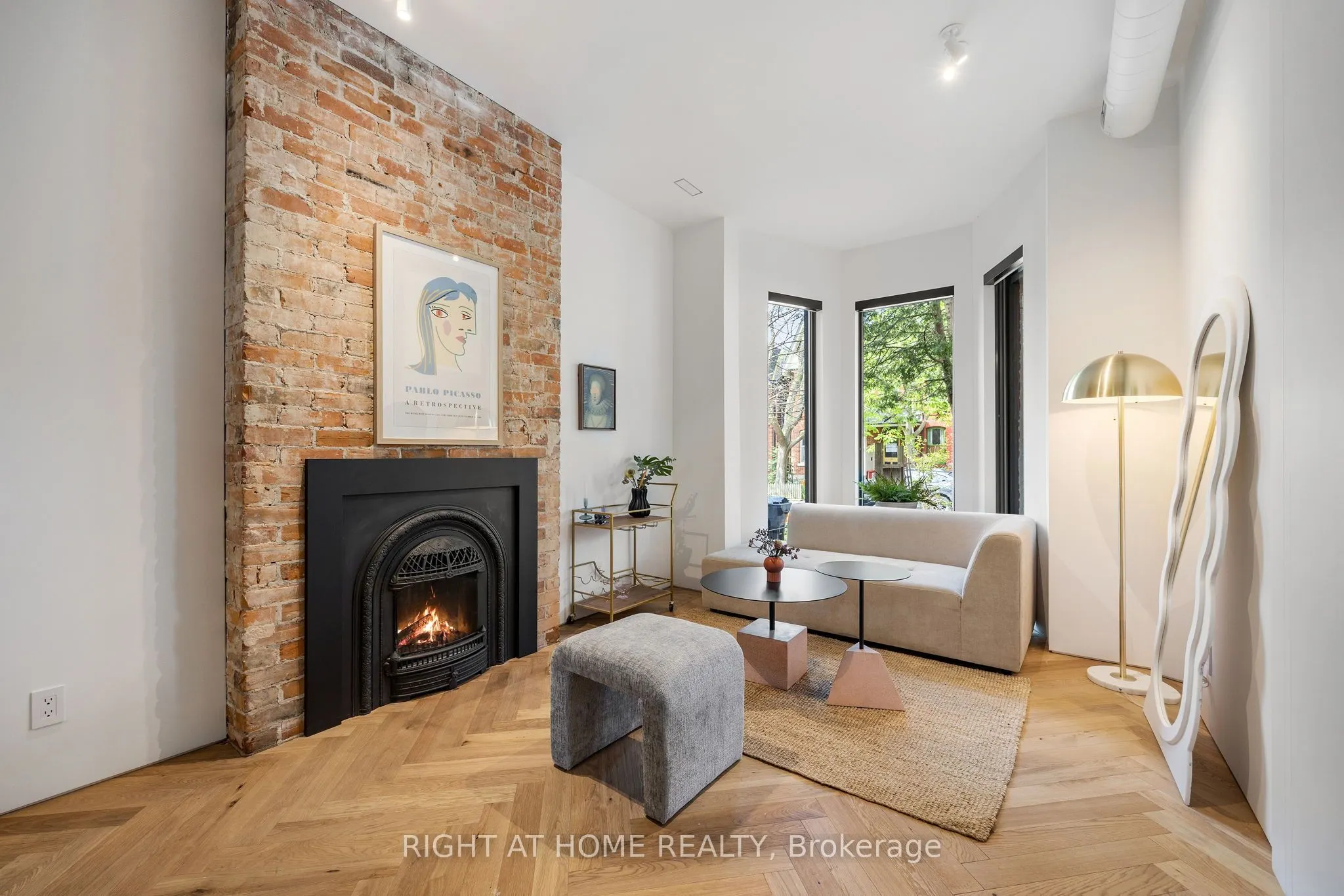 259 Lisgar Street