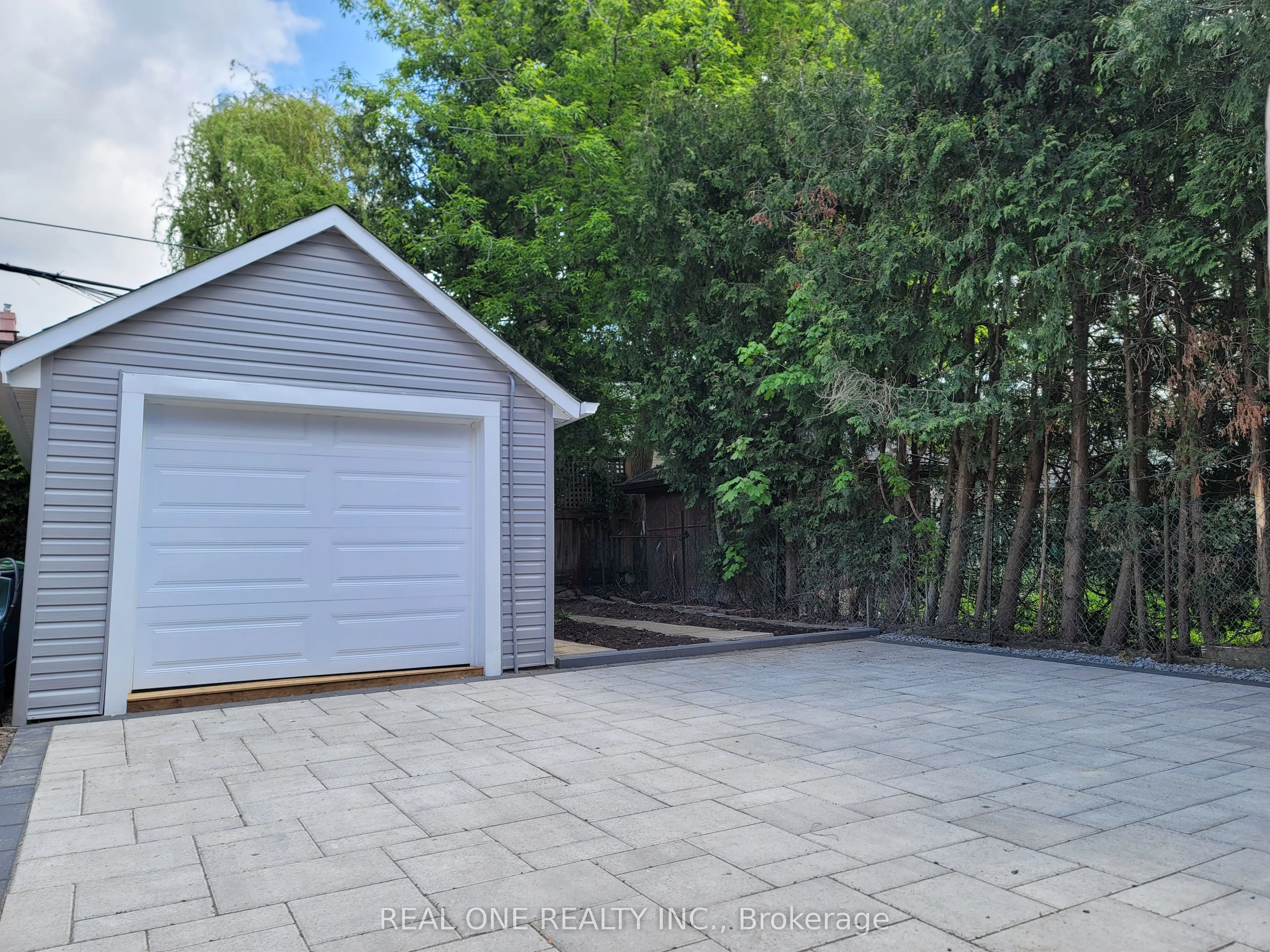 157 Glenholme Avenue