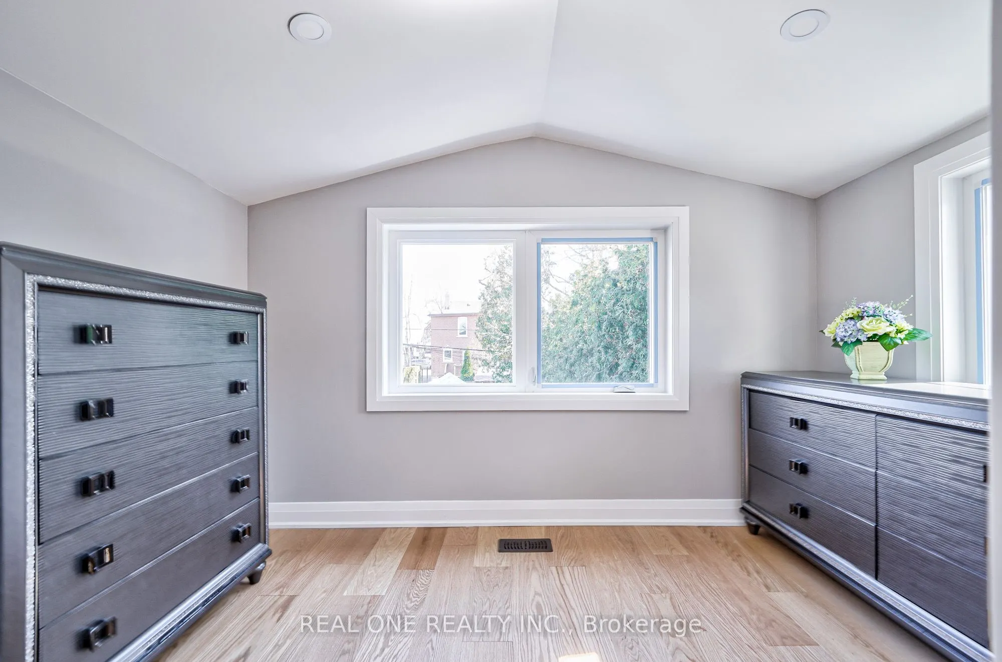 157 Glenholme Avenue