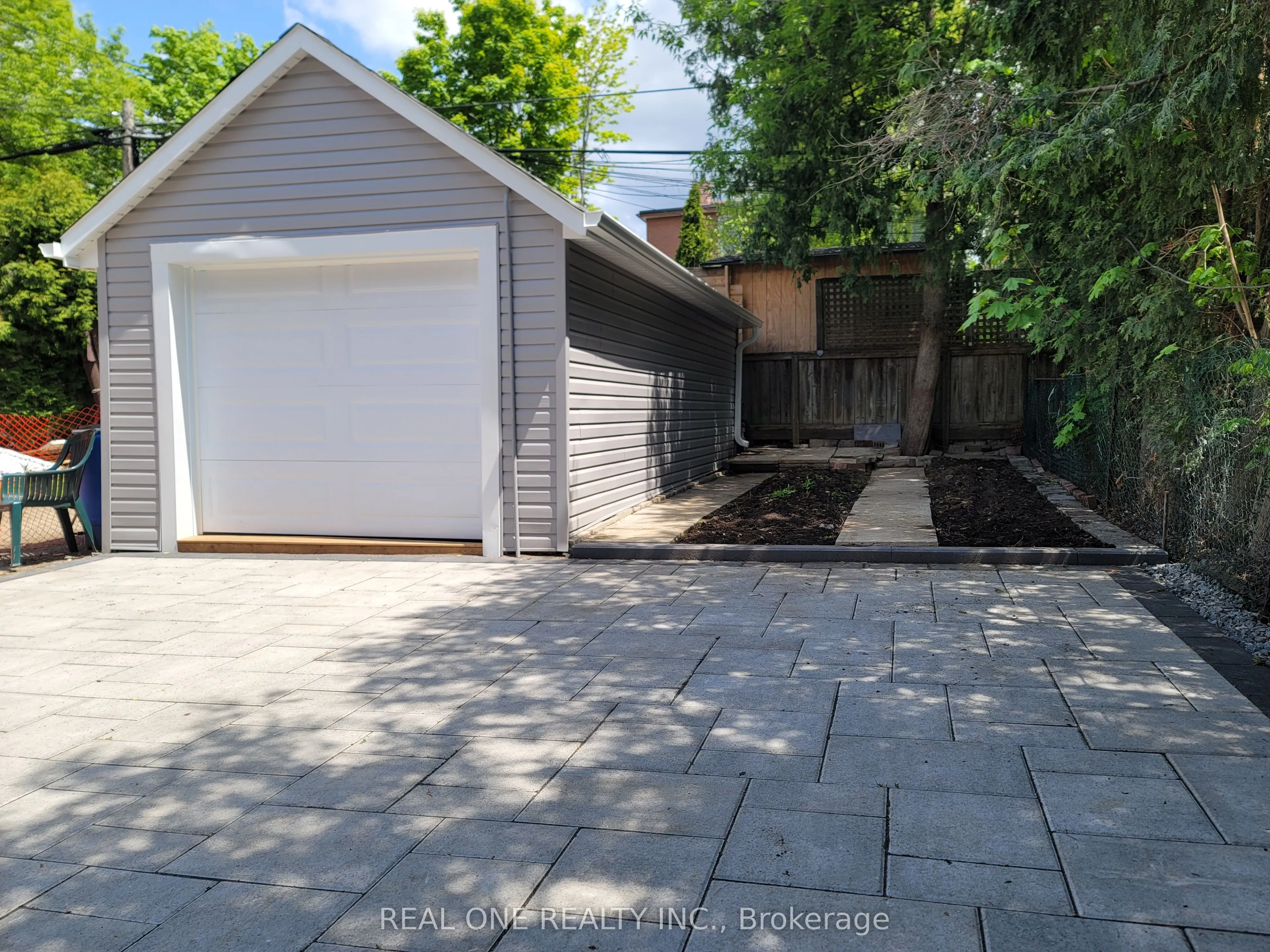 157 Glenholme Avenue