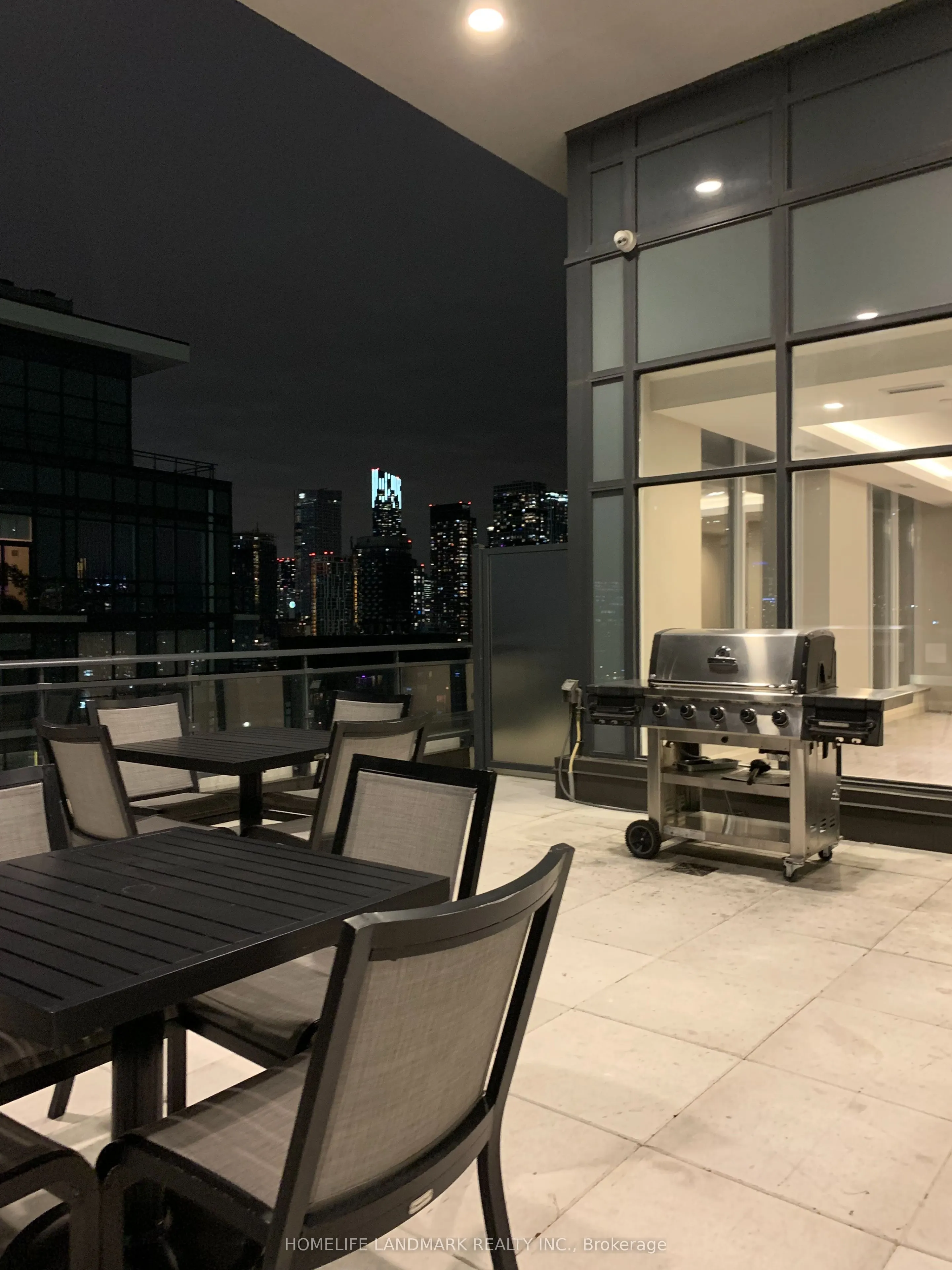 460 Adelaide Street E, #528