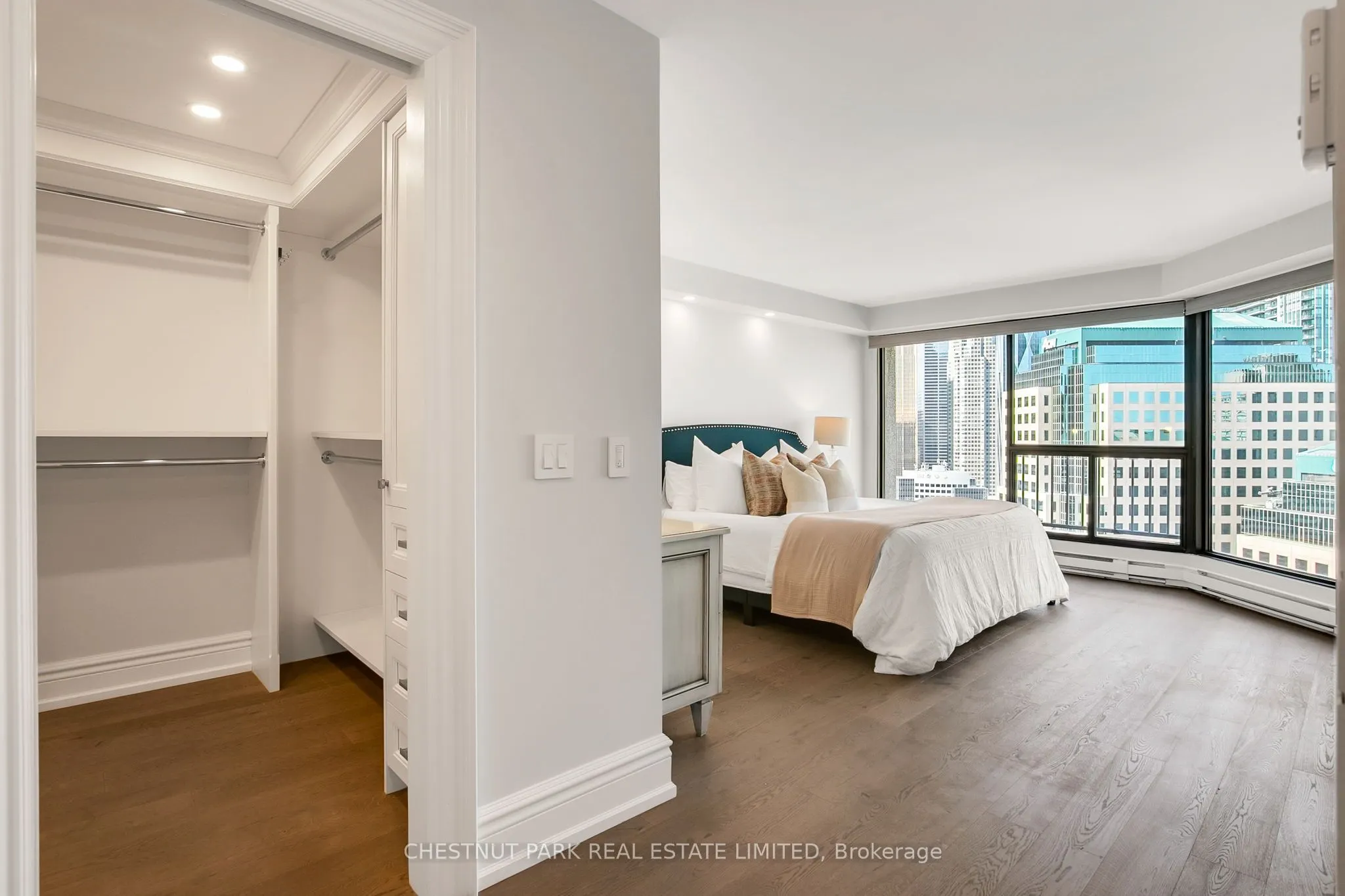 55 Harbour Square, #3011