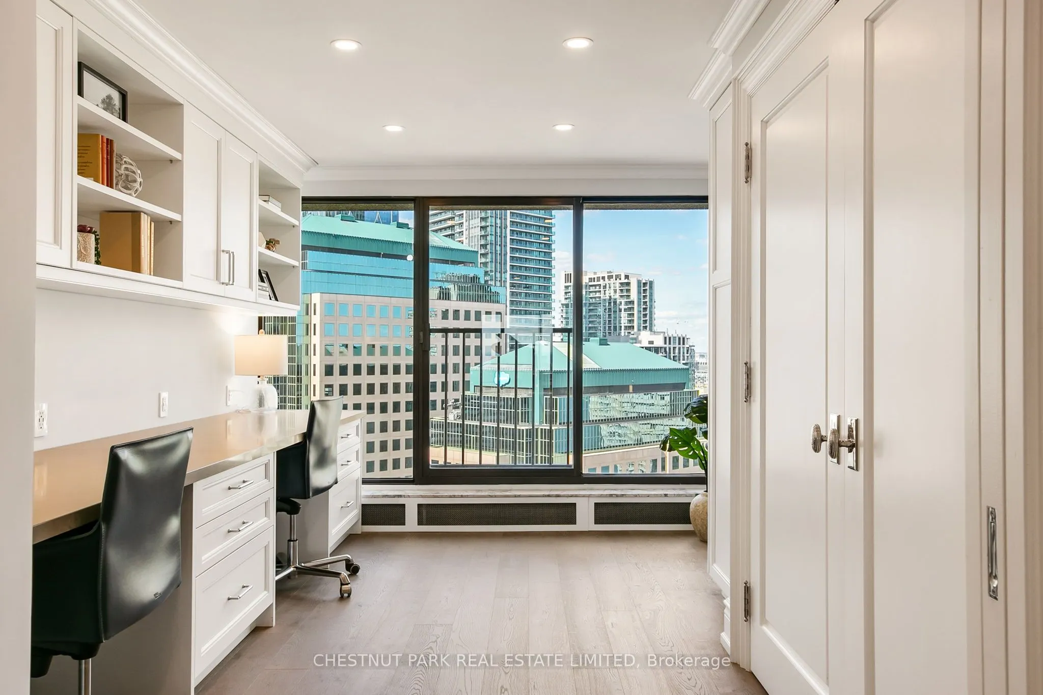 55 Harbour Square, #3011