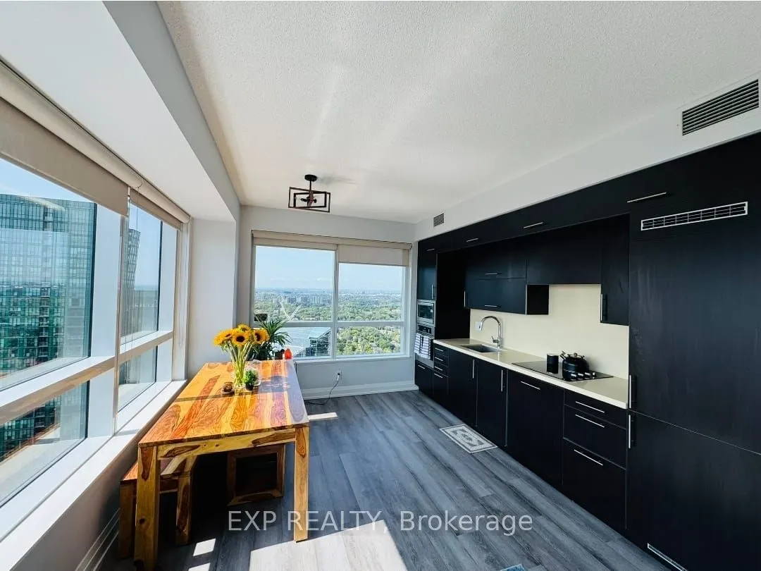 5 Sheppard Avenue E, #3817