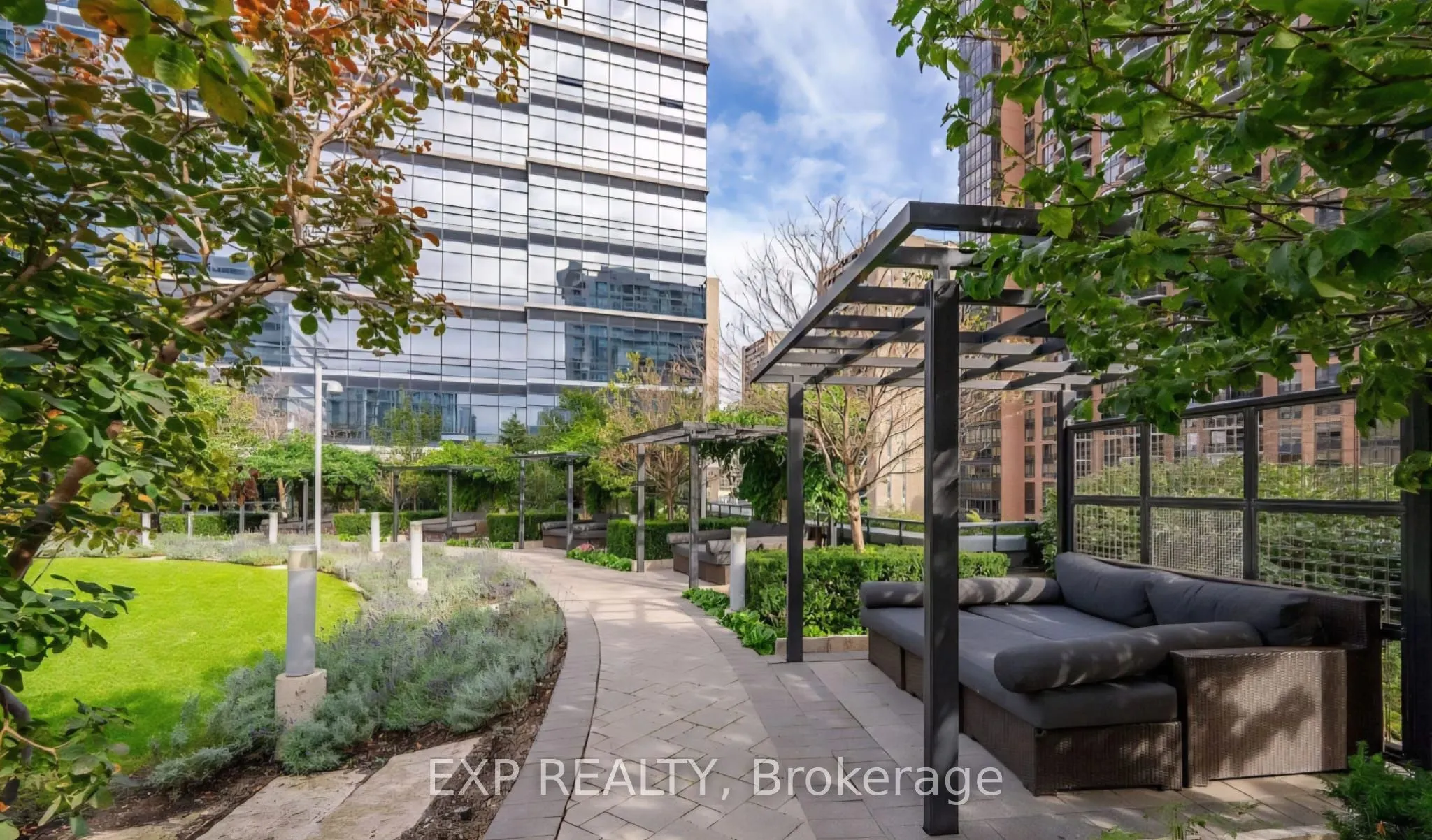 5 Sheppard Avenue E, #3817