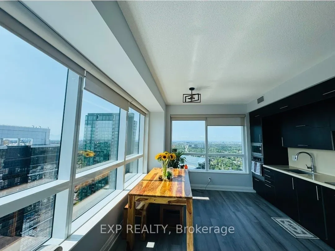 5 Sheppard Avenue E, #3817