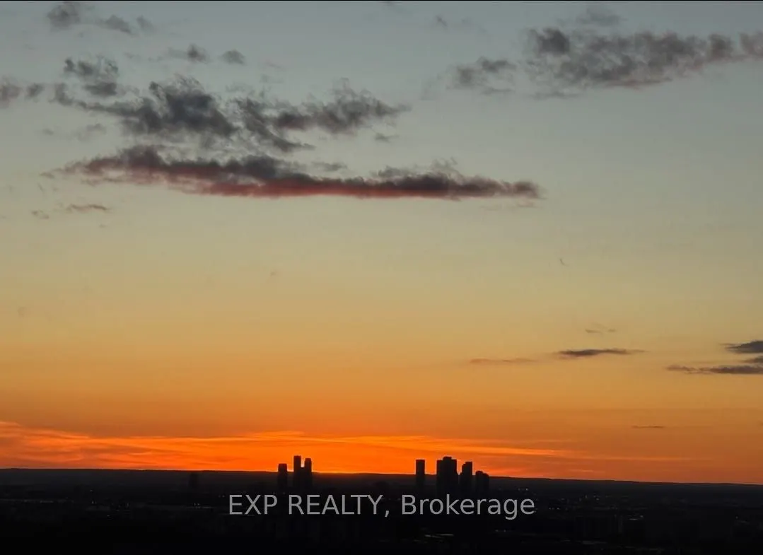 5 Sheppard Avenue E, #3817