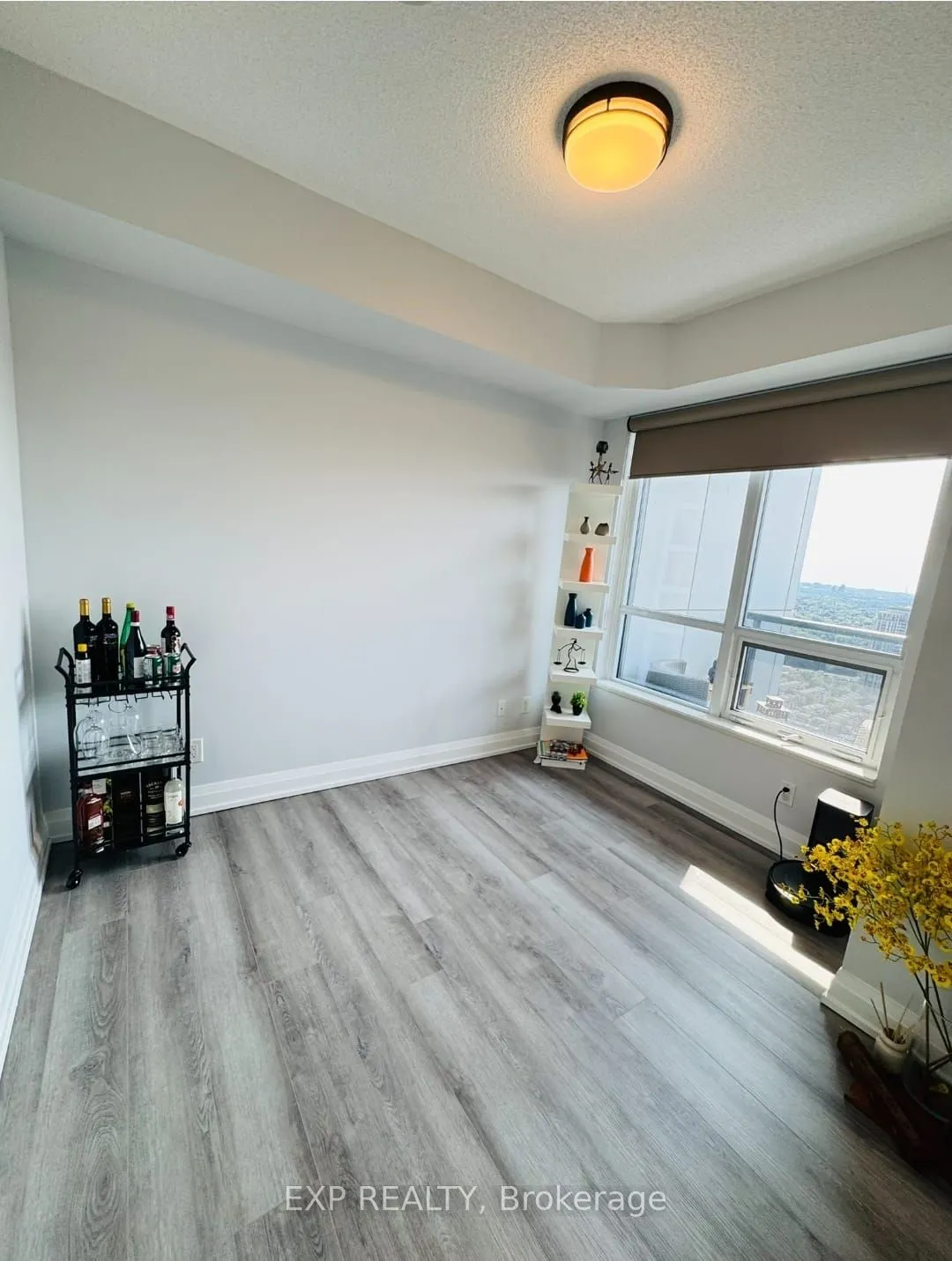 5 Sheppard Avenue E, #3817