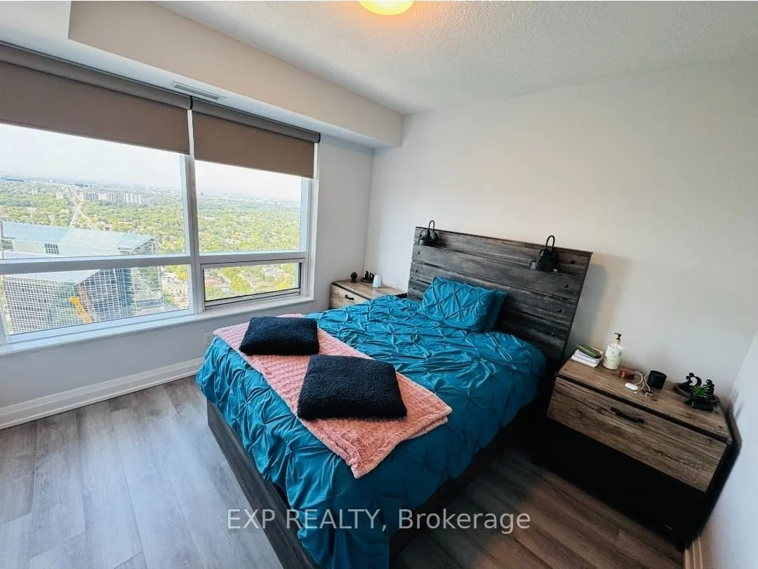5 Sheppard Avenue E, #3817