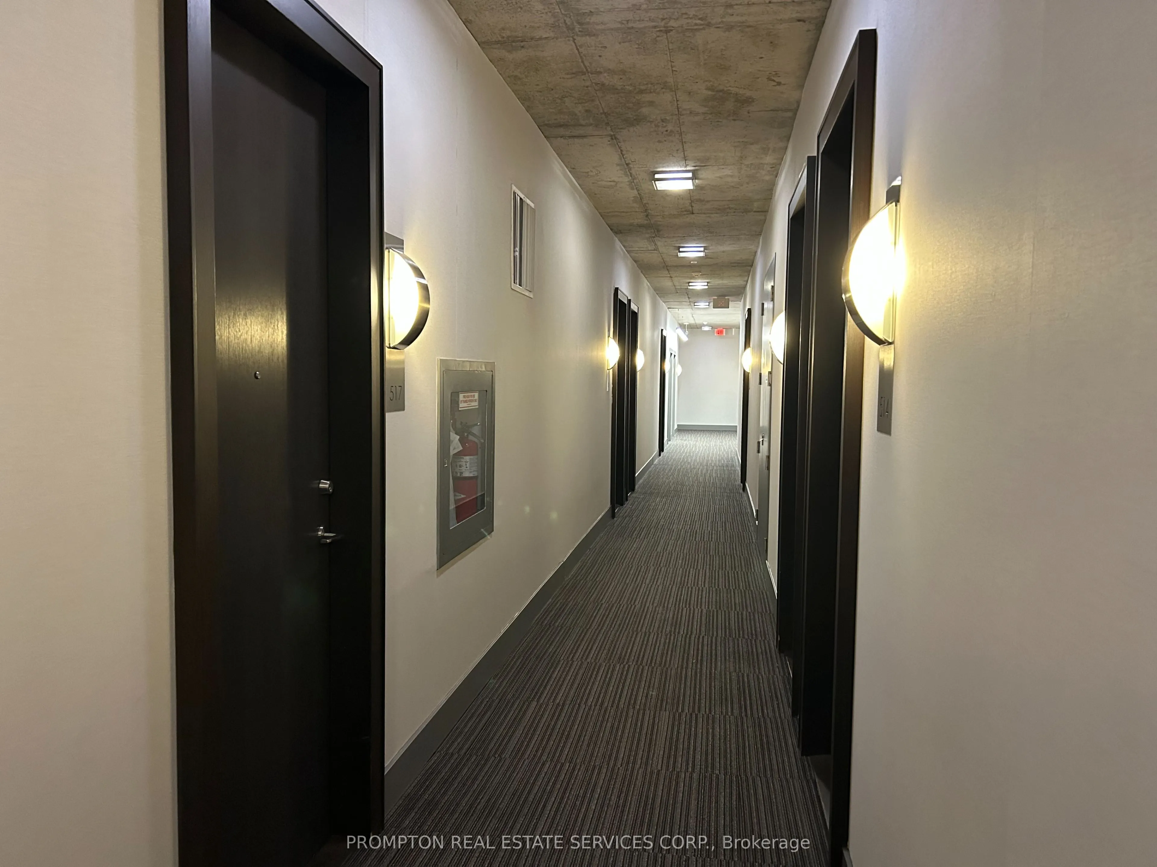 399 Adelaide Street W, #517