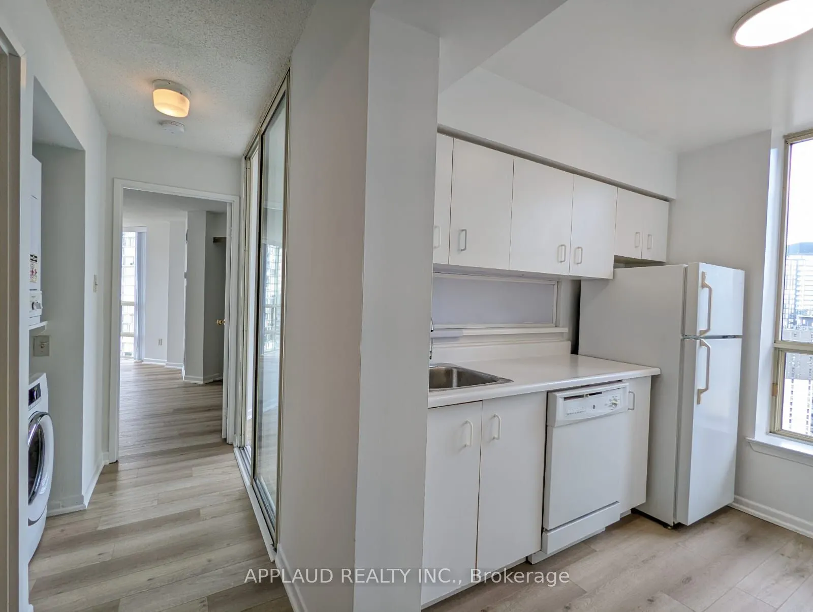 44 St Joseph Street, #2706