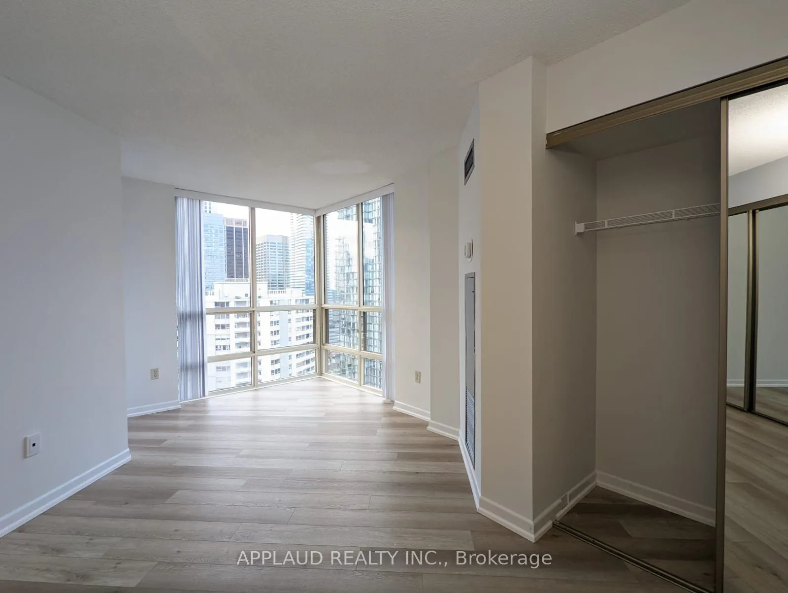 44 St Joseph Street, #2706