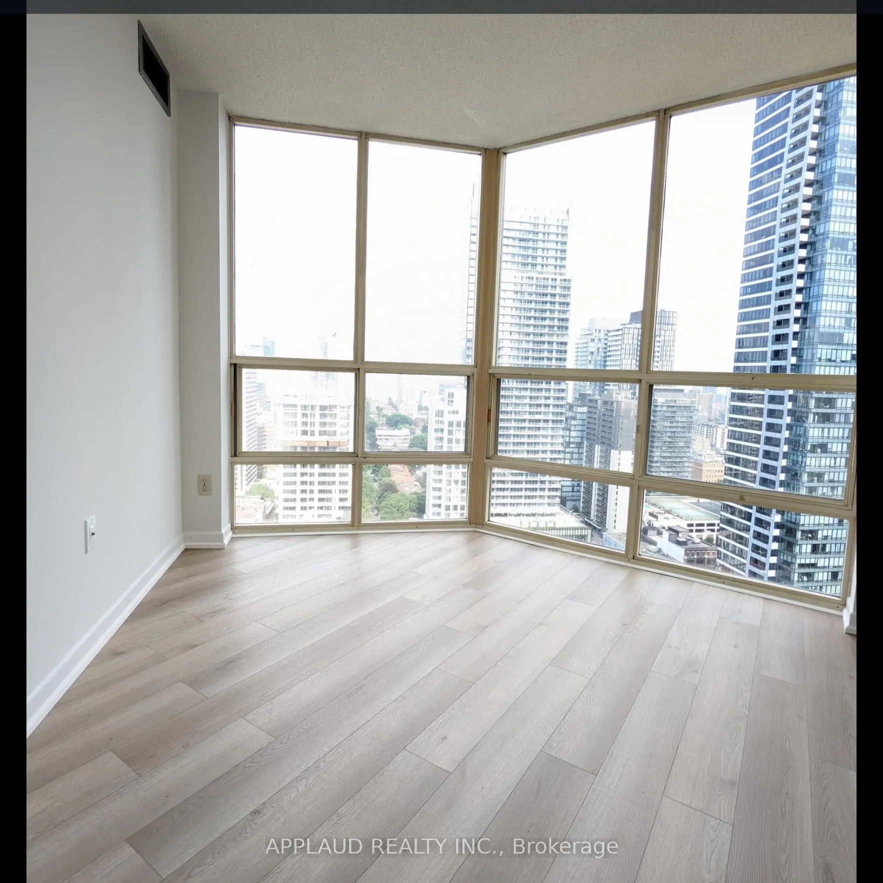 44 St Joseph Street, #2706