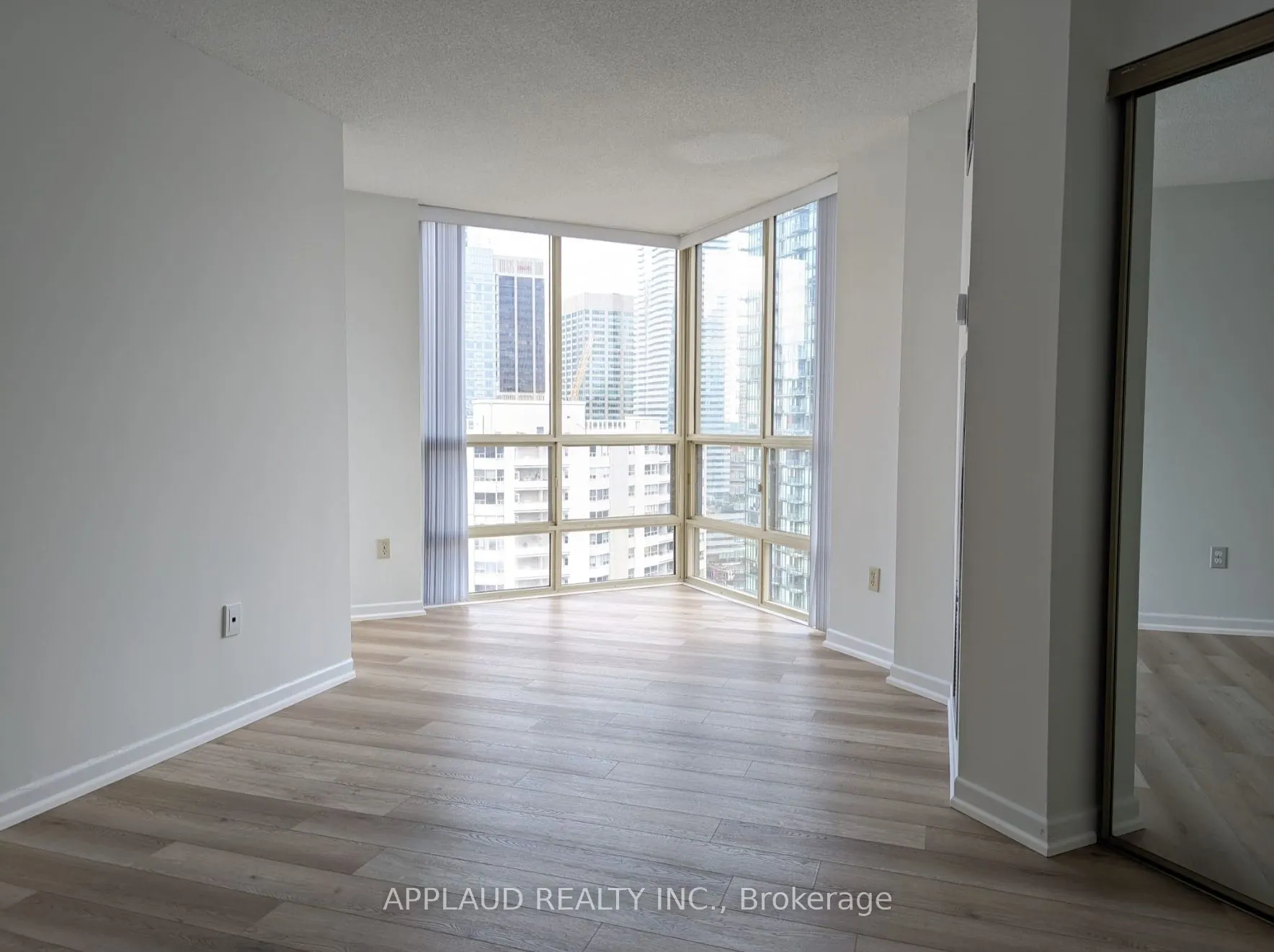 44 St Joseph Street, #2706