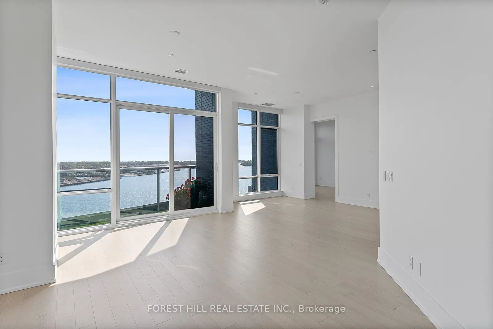 1 Edgewater Drive, #SPH #07