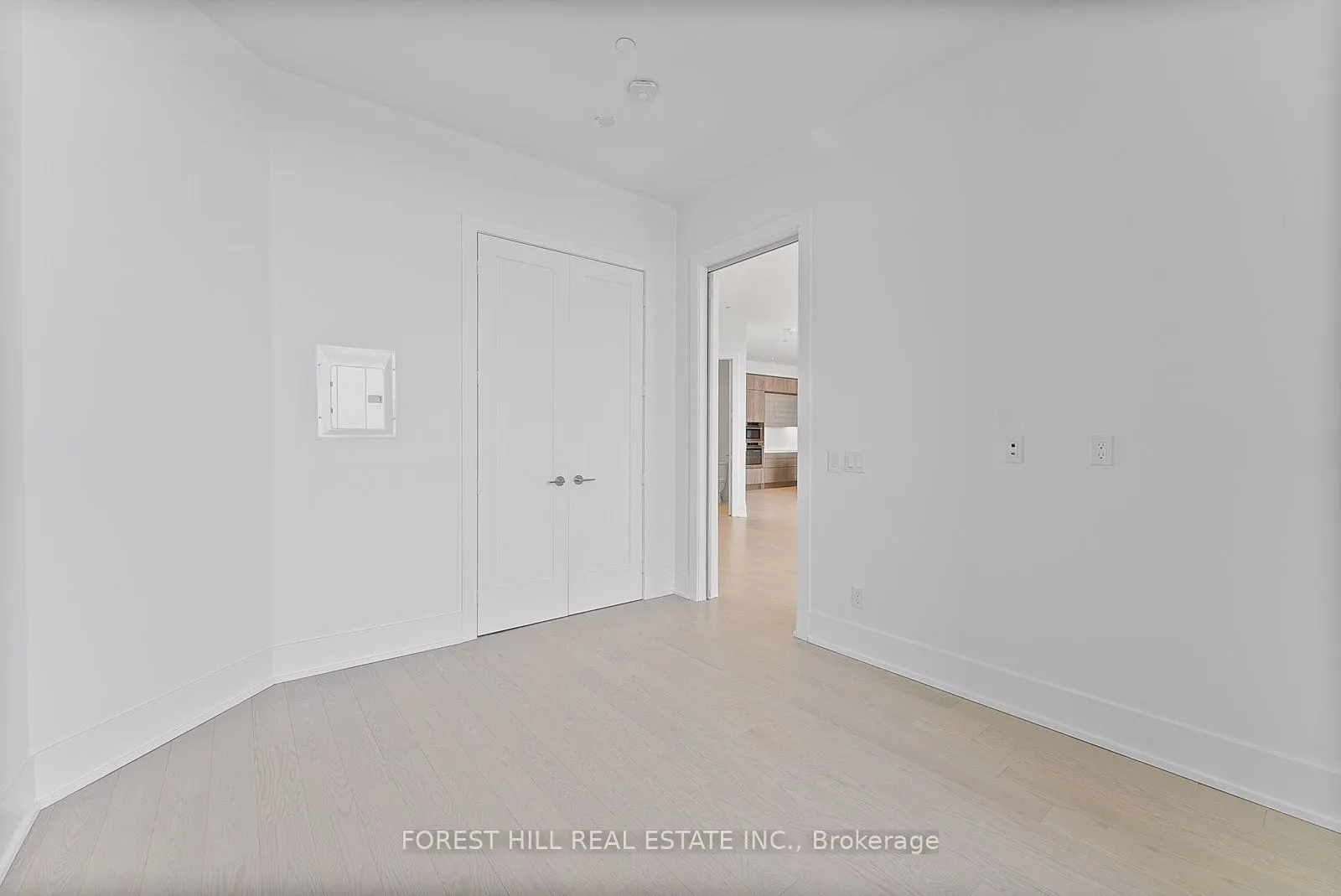 1 Edgewater Drive, #SPH #07