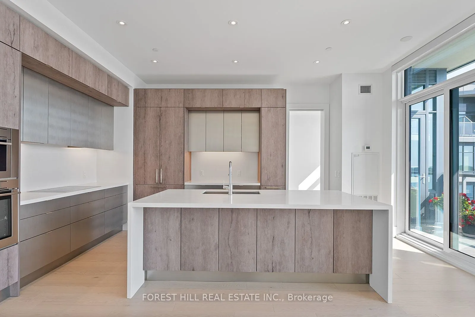 1 Edgewater Drive, #SPH #07