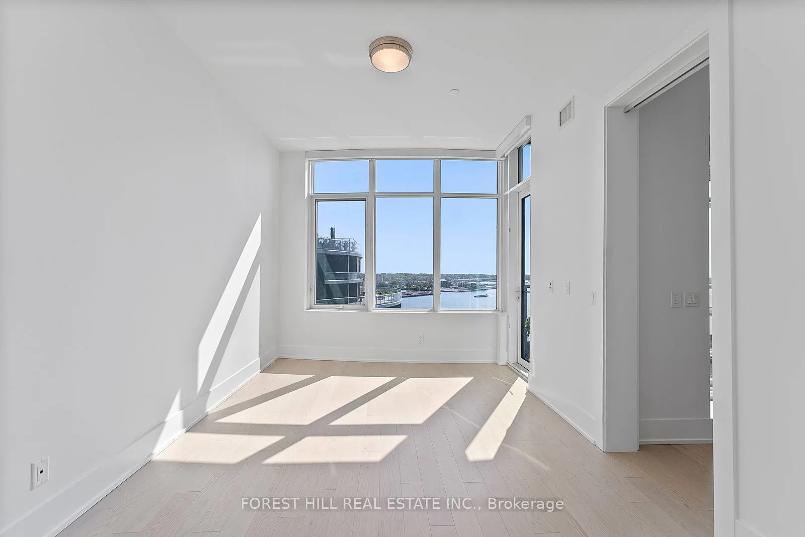 1 Edgewater Drive, #SPH #07