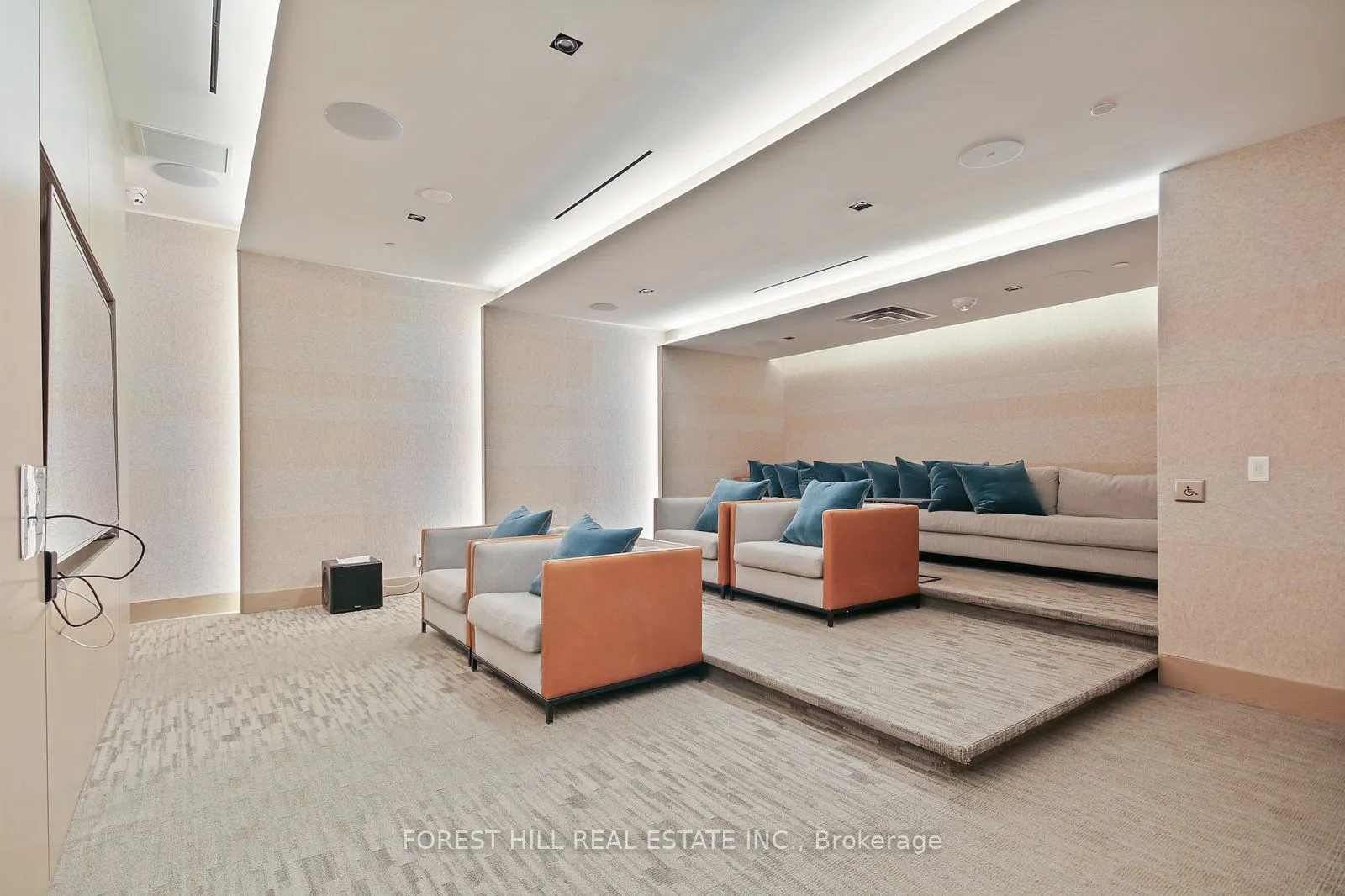 1 Edgewater Drive, #SPH #07