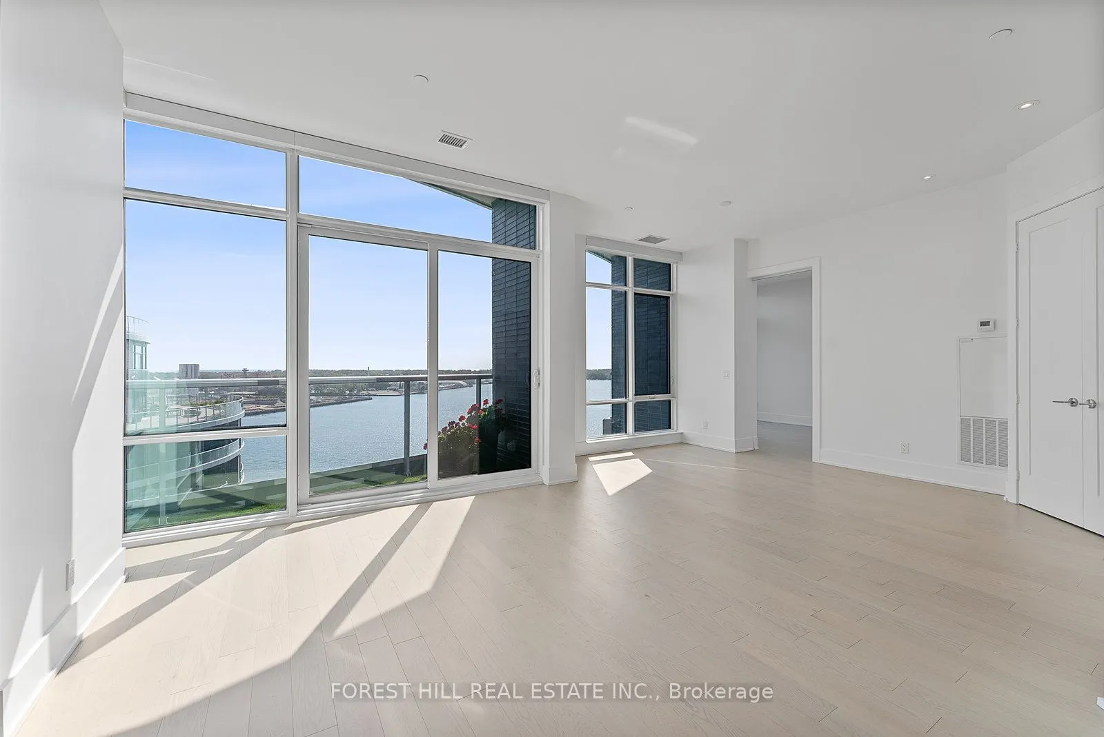1 Edgewater Drive, #SPH #07