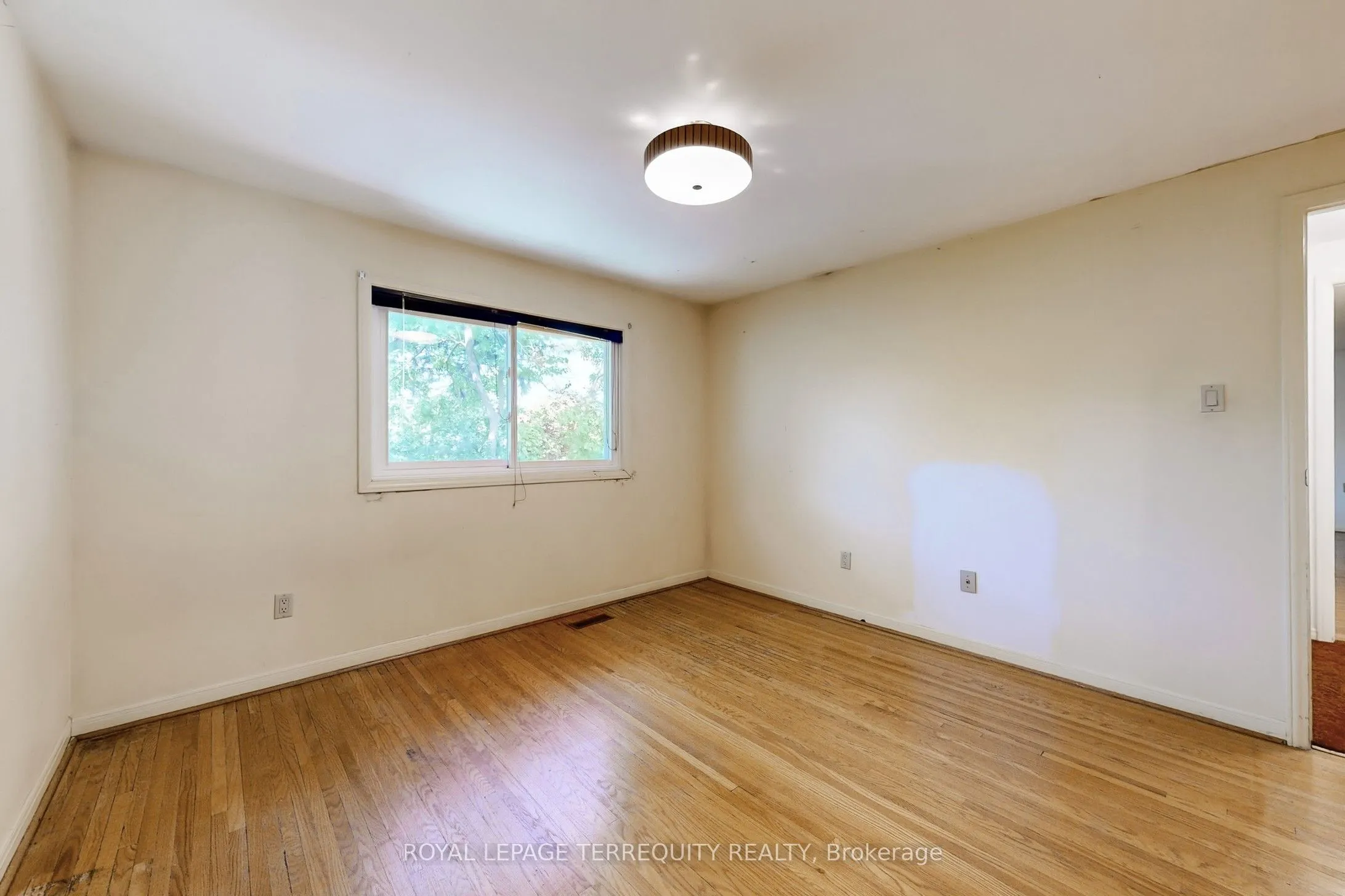 6 Tepee Court