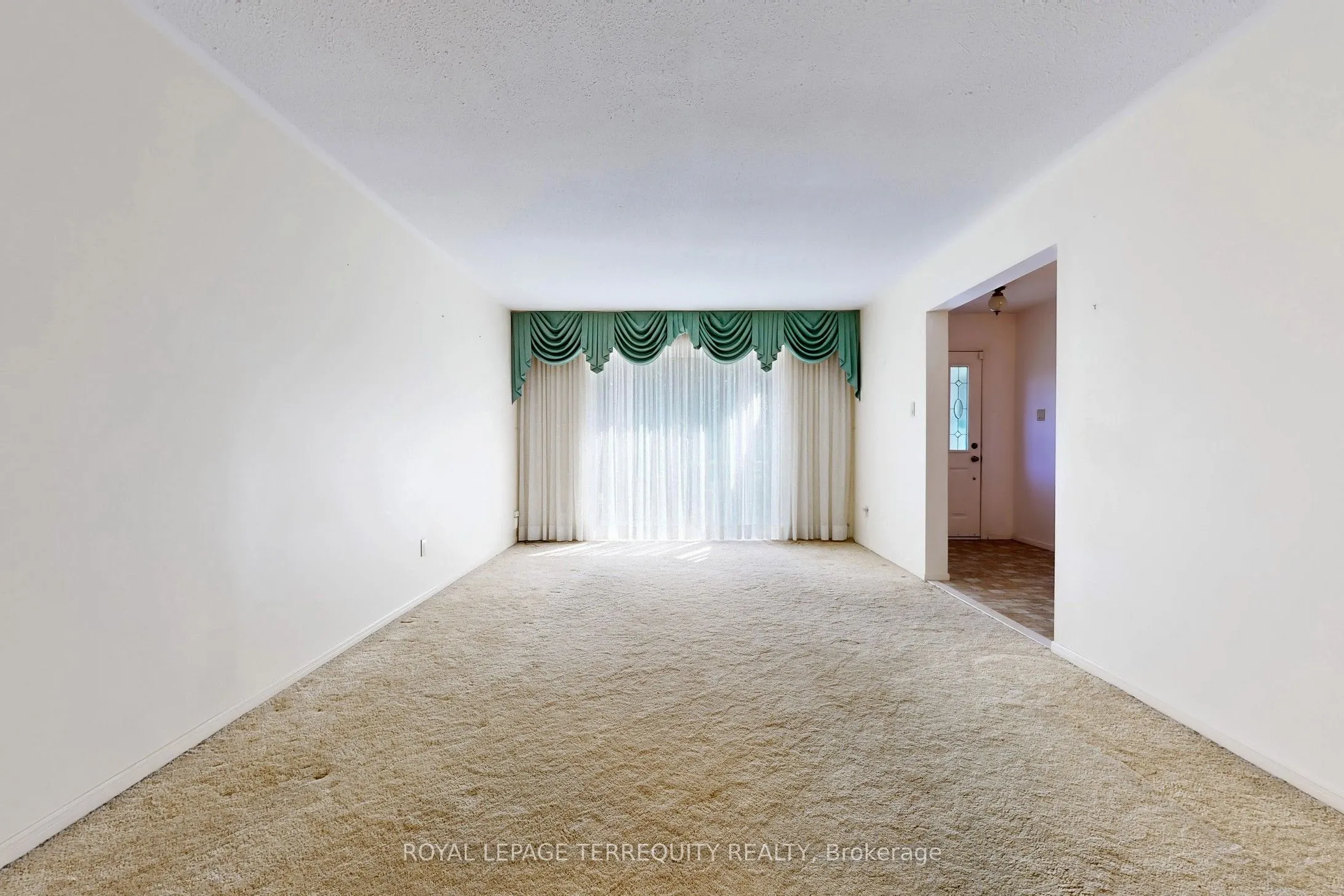6 Tepee Court