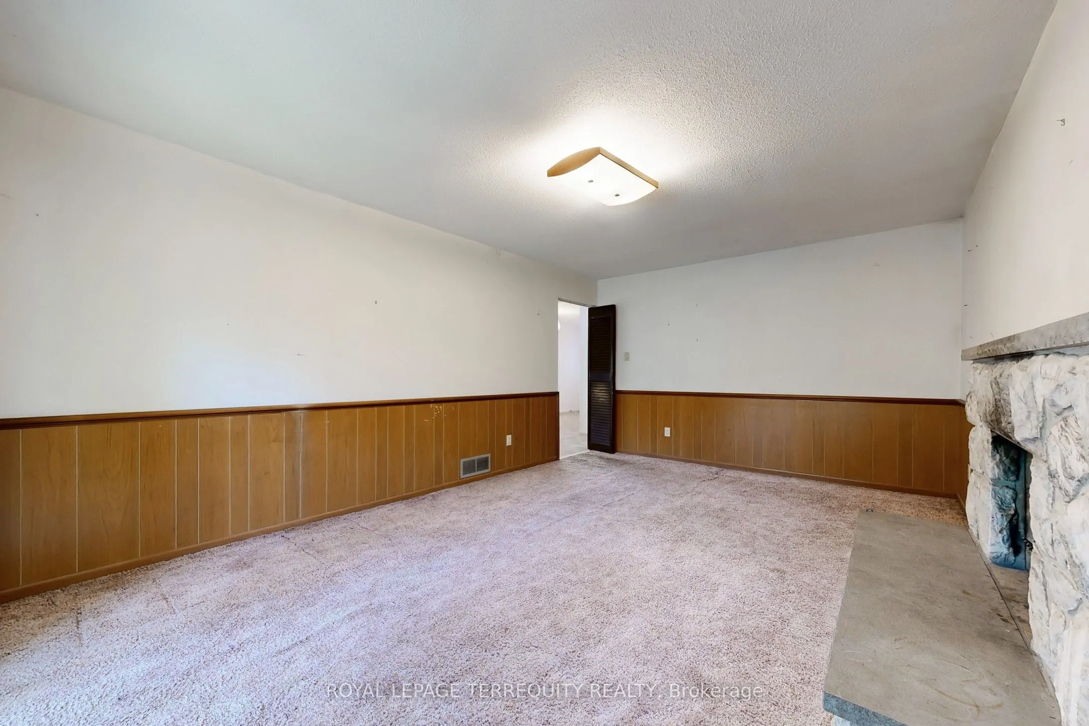 6 Tepee Court