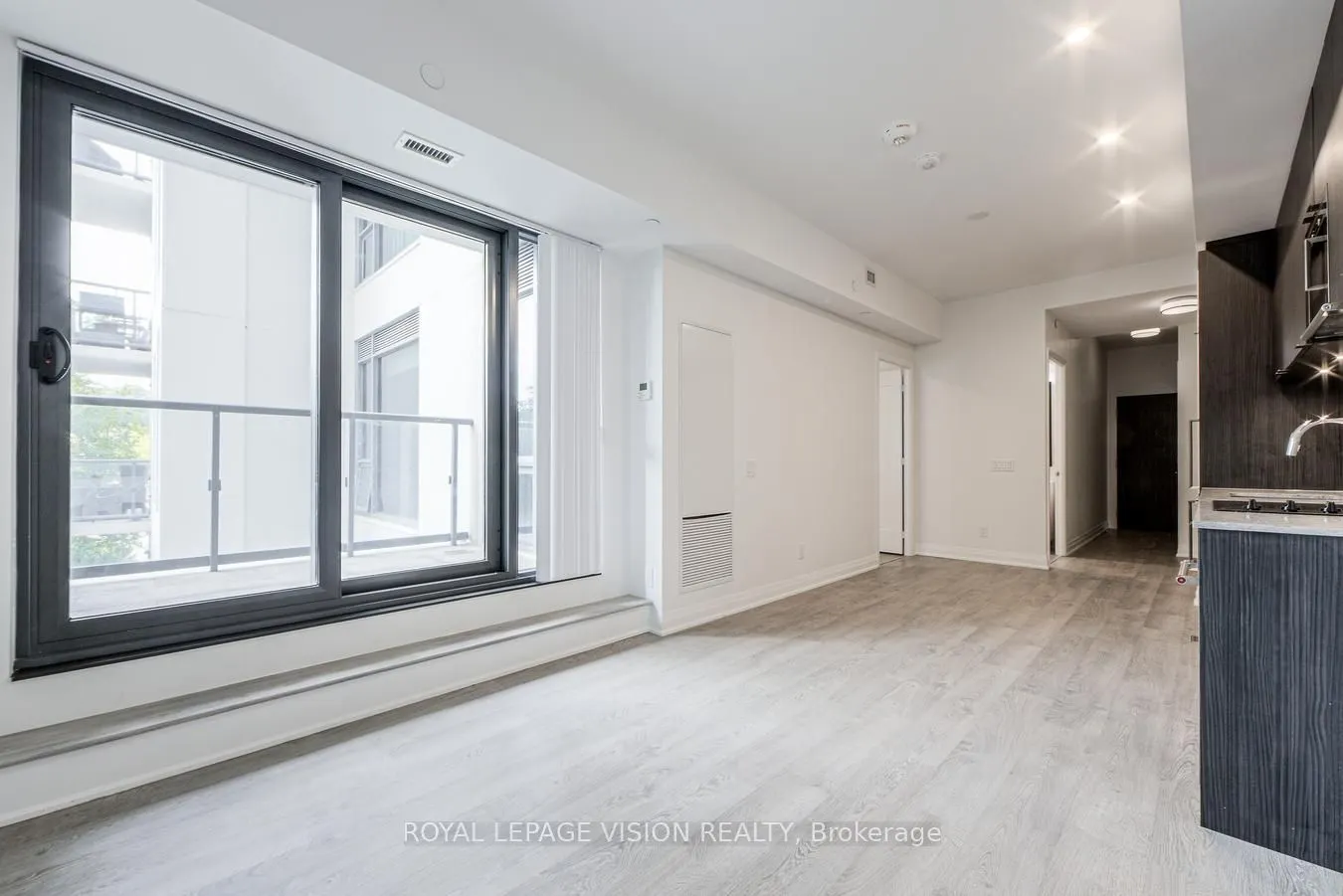 280 Howland Avenue, #301