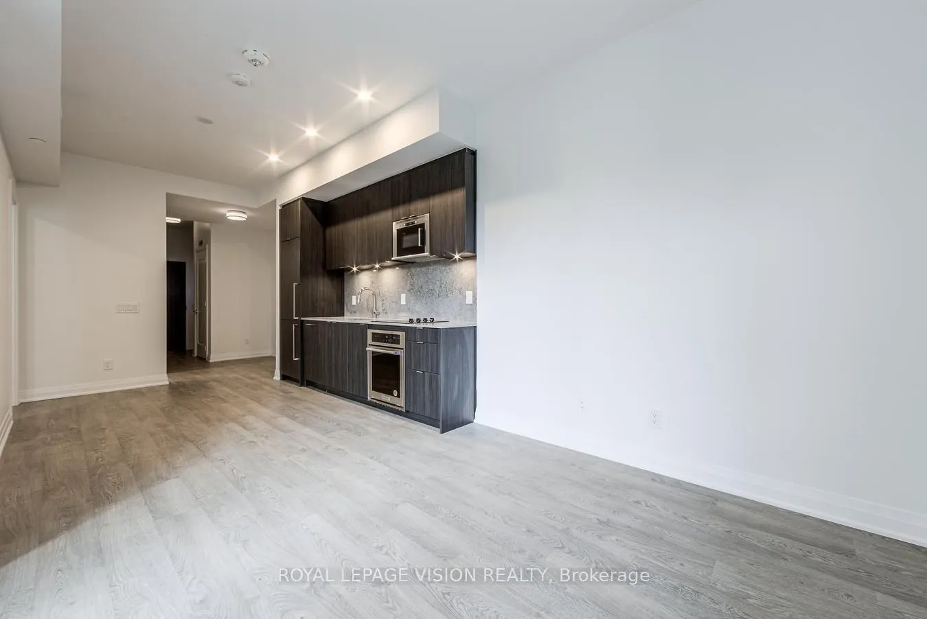 280 Howland Avenue, #301