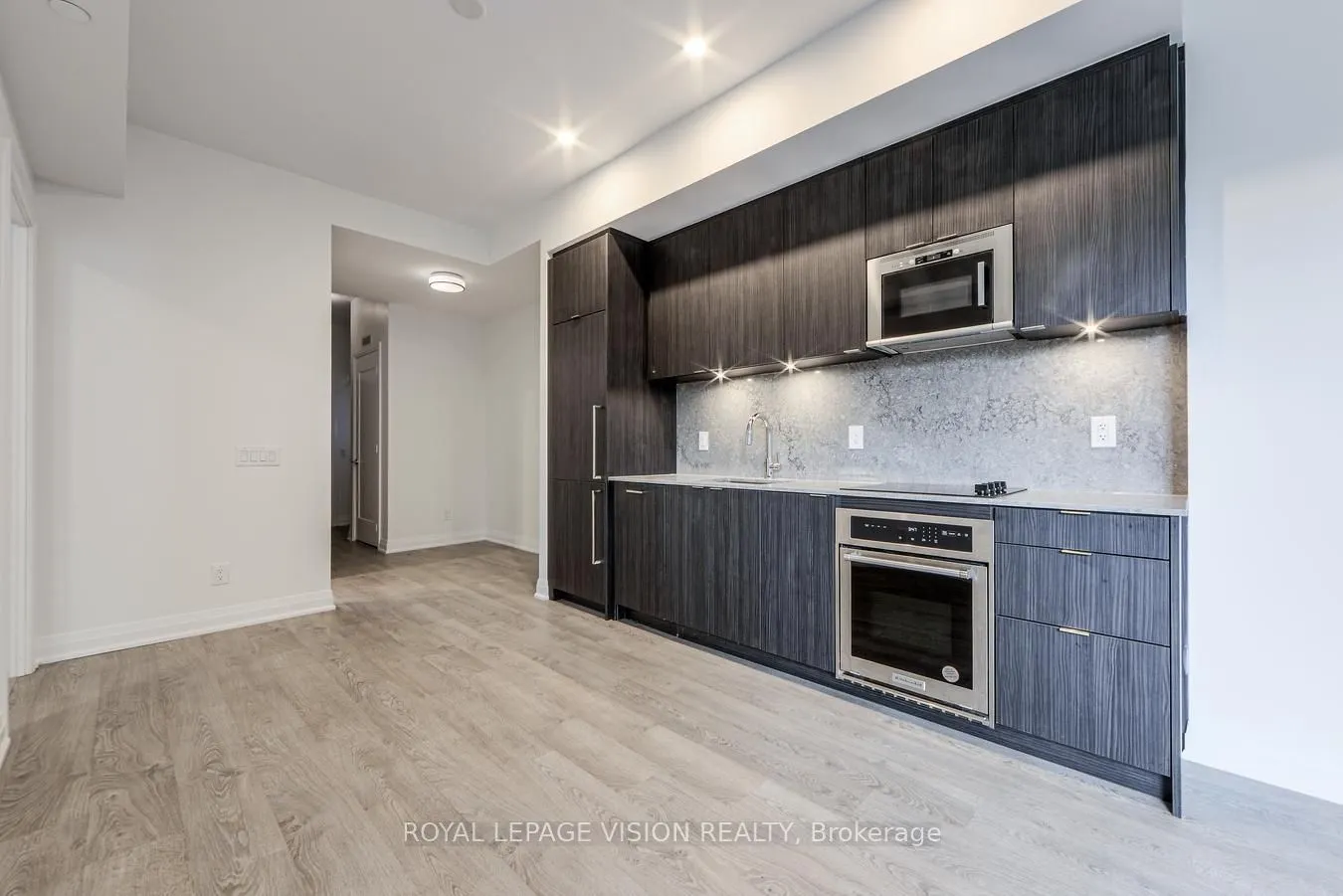 280 Howland Avenue, #301
