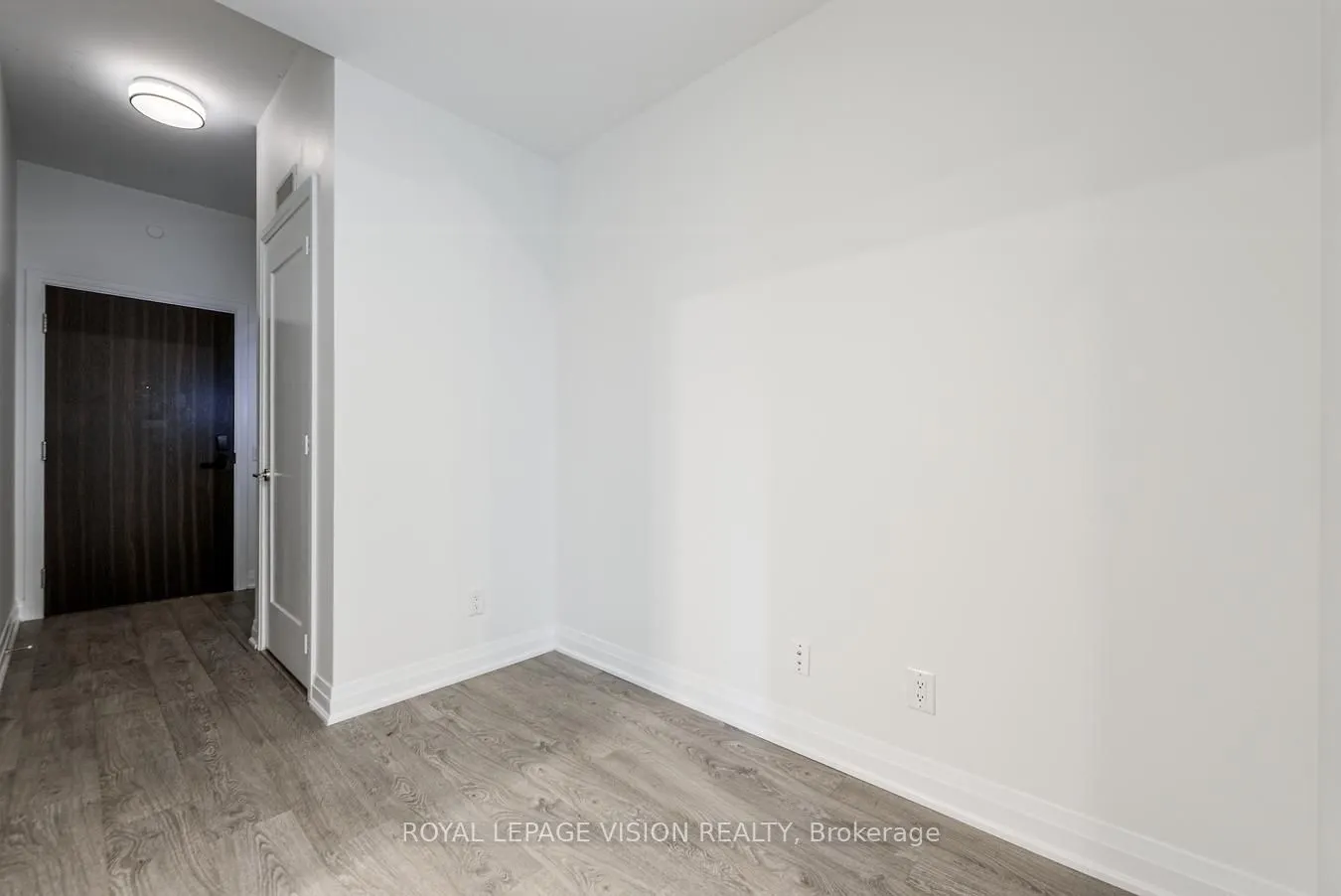 280 Howland Avenue, #301