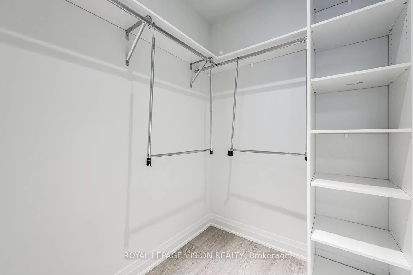 280 Howland Avenue, #301