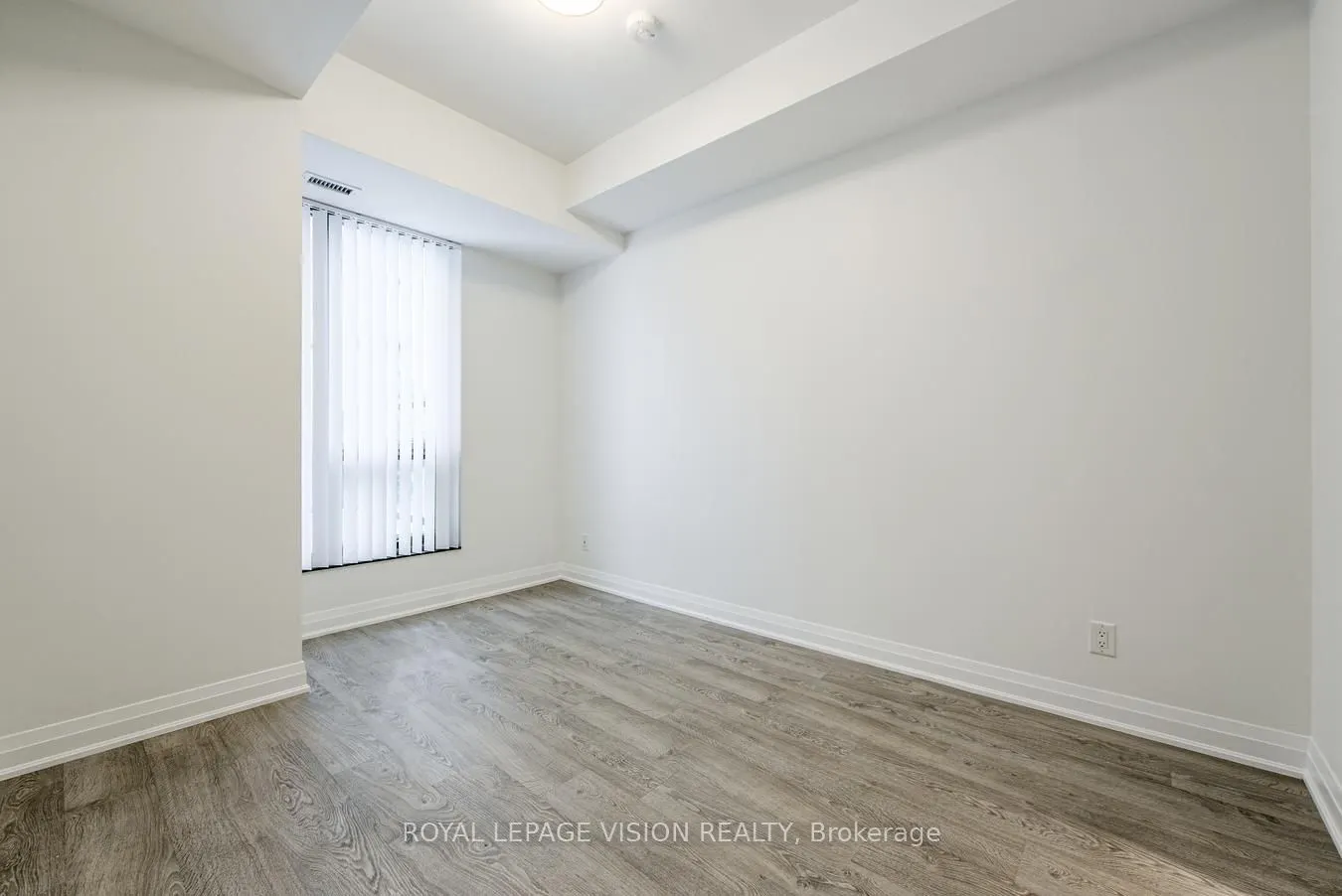 280 Howland Avenue, #301