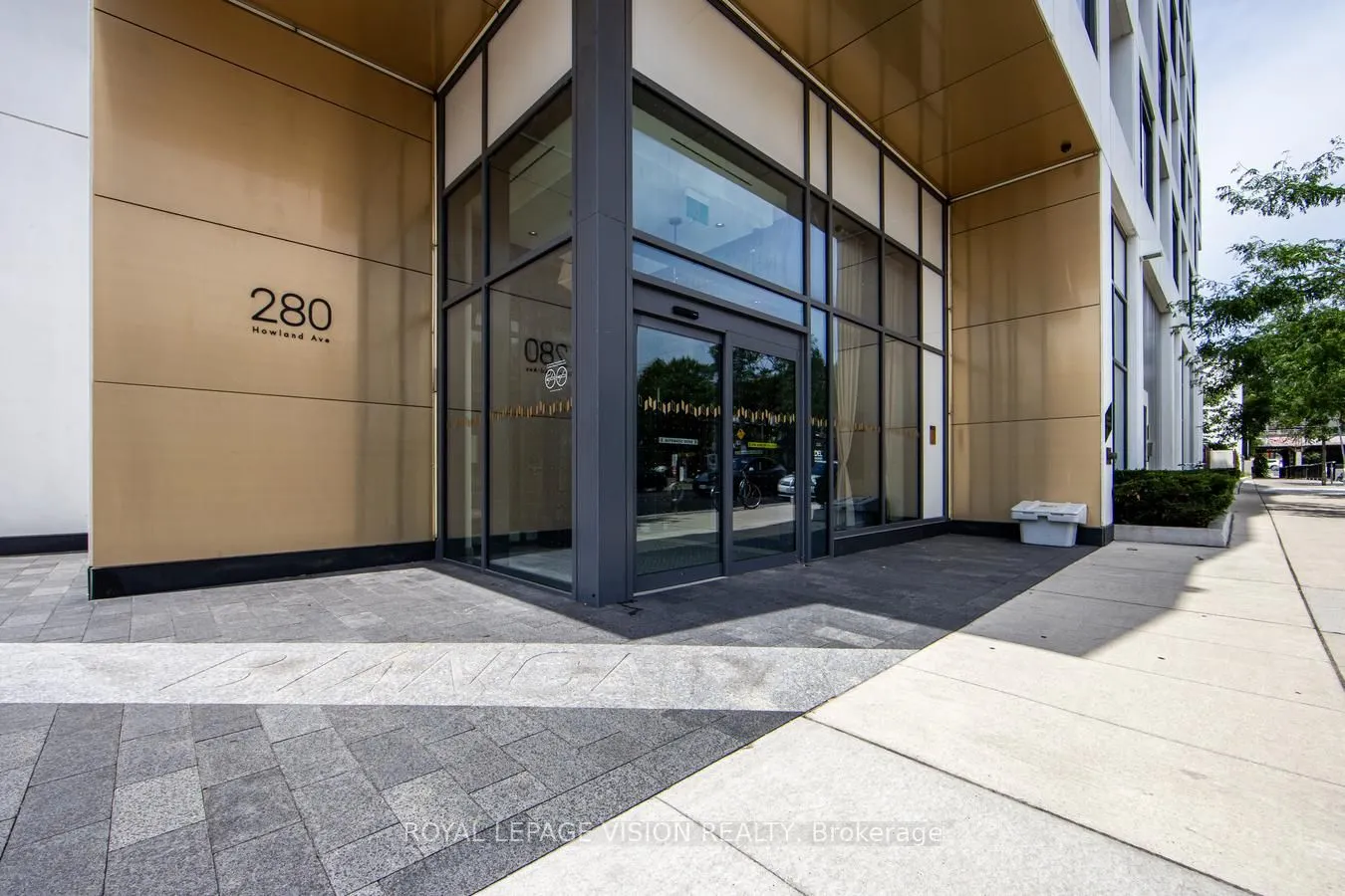 280 Howland Avenue, #301