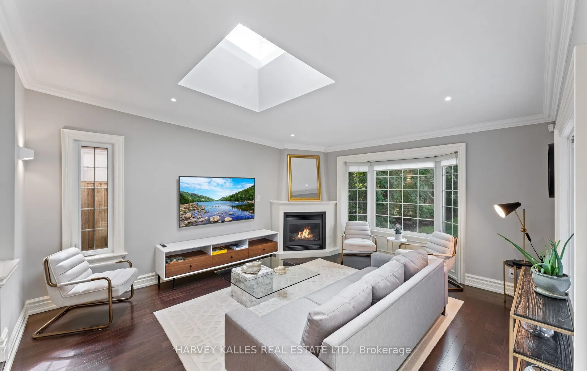 112 Mason Boulevard