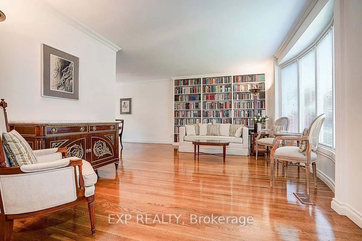 62 Kempsell Crescent