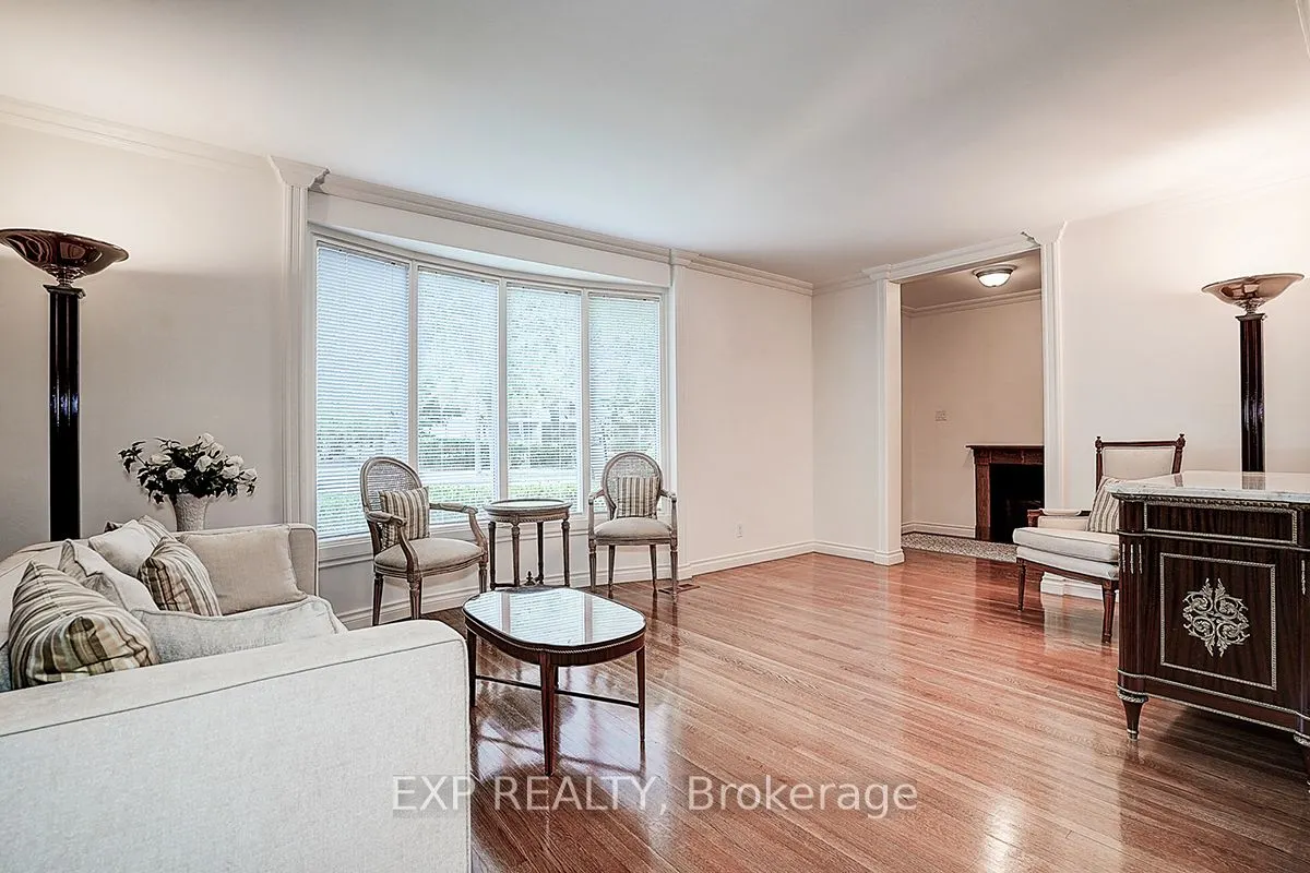 62 Kempsell Crescent