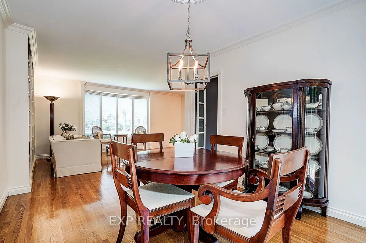 62 Kempsell Crescent